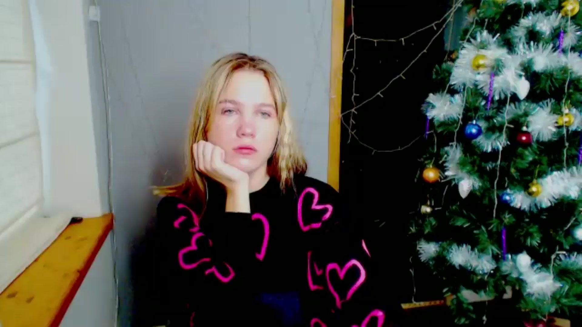 Gallery image thumbnail from Kate_Lewiss's myfreecams stream on, 12/27/2024, 10:21 image 1 of 20