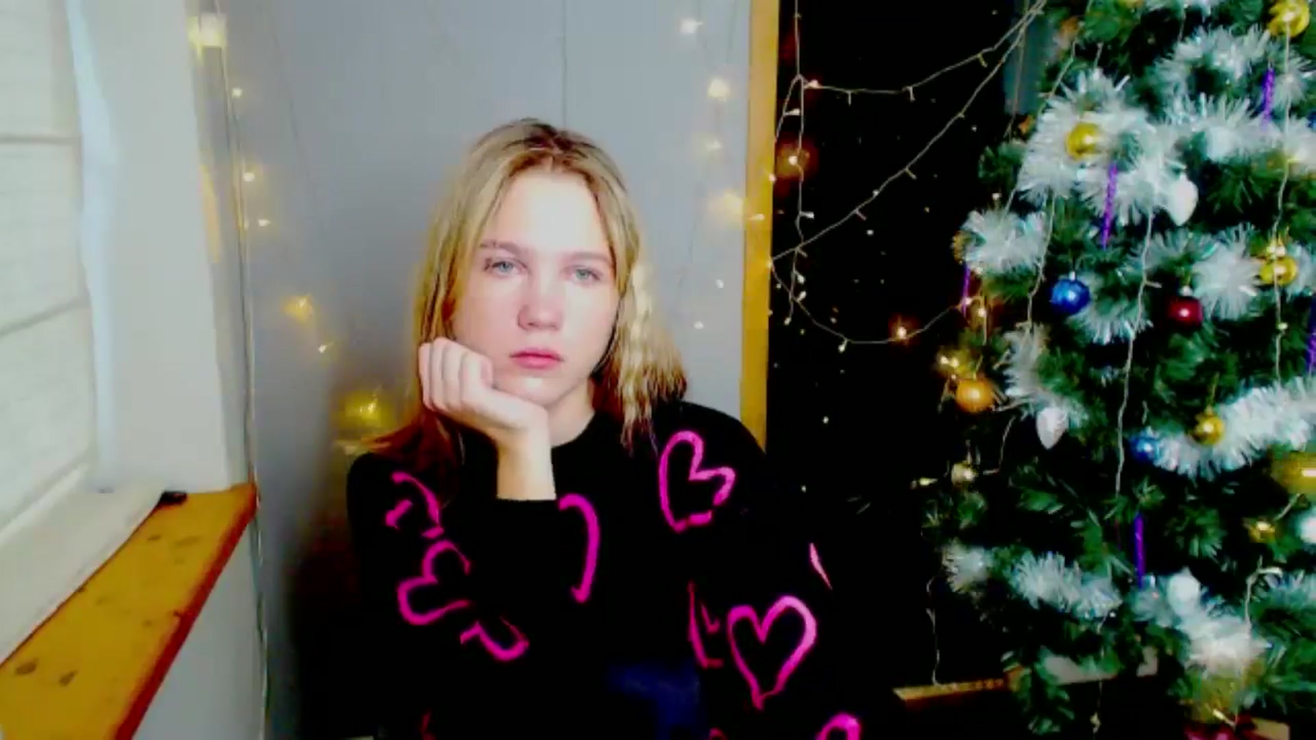 Gallery image thumbnail from Kate_Lewiss's myfreecams stream on, 12/27/2024, 10:21 image 2 of 20