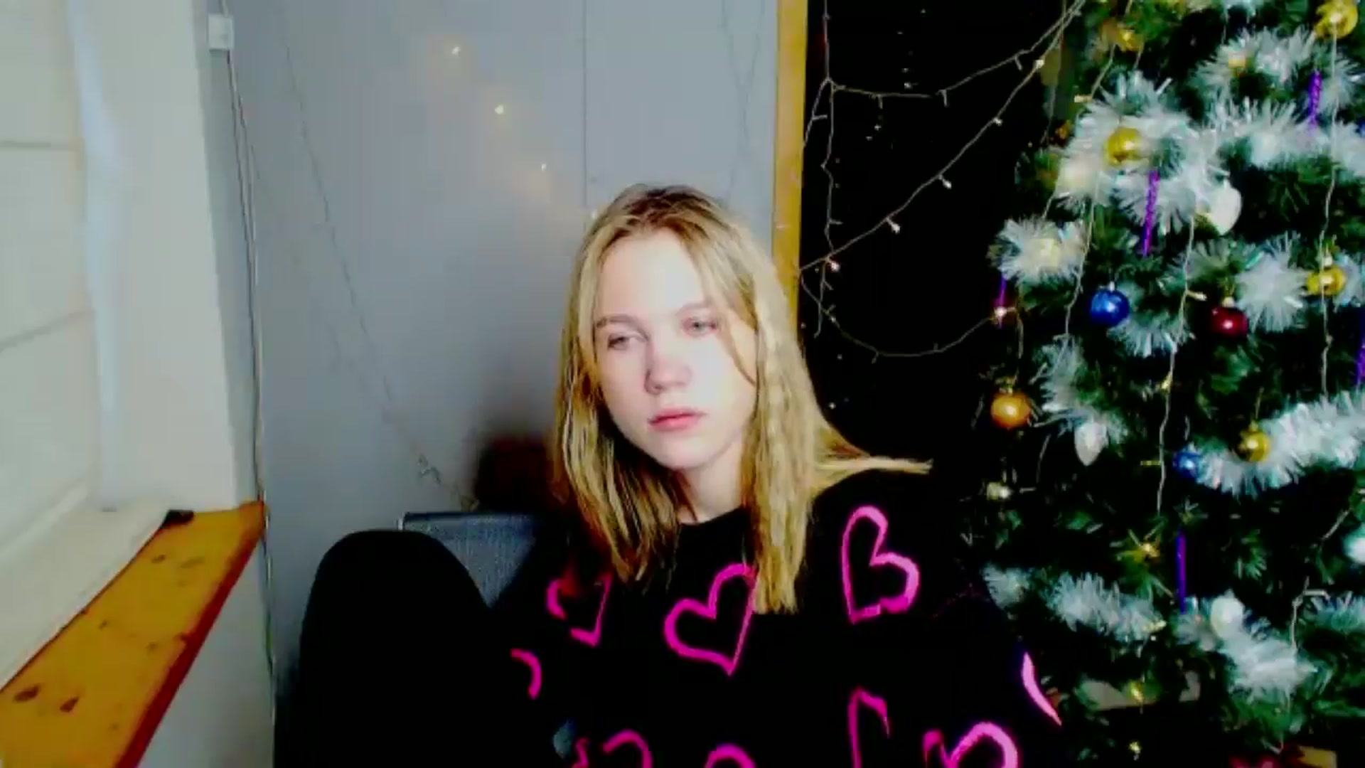 Gallery image thumbnail from Kate_Lewiss's myfreecams stream on, 12/27/2024, 11:19 image 13 of 20