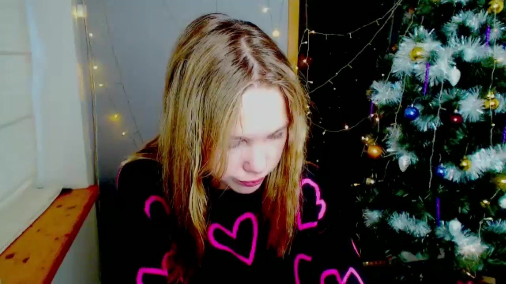 Gallery image thumbnail from Kate_Lewiss's myfreecams stream on, 12/27/2024, 11:19 image 18 of 20