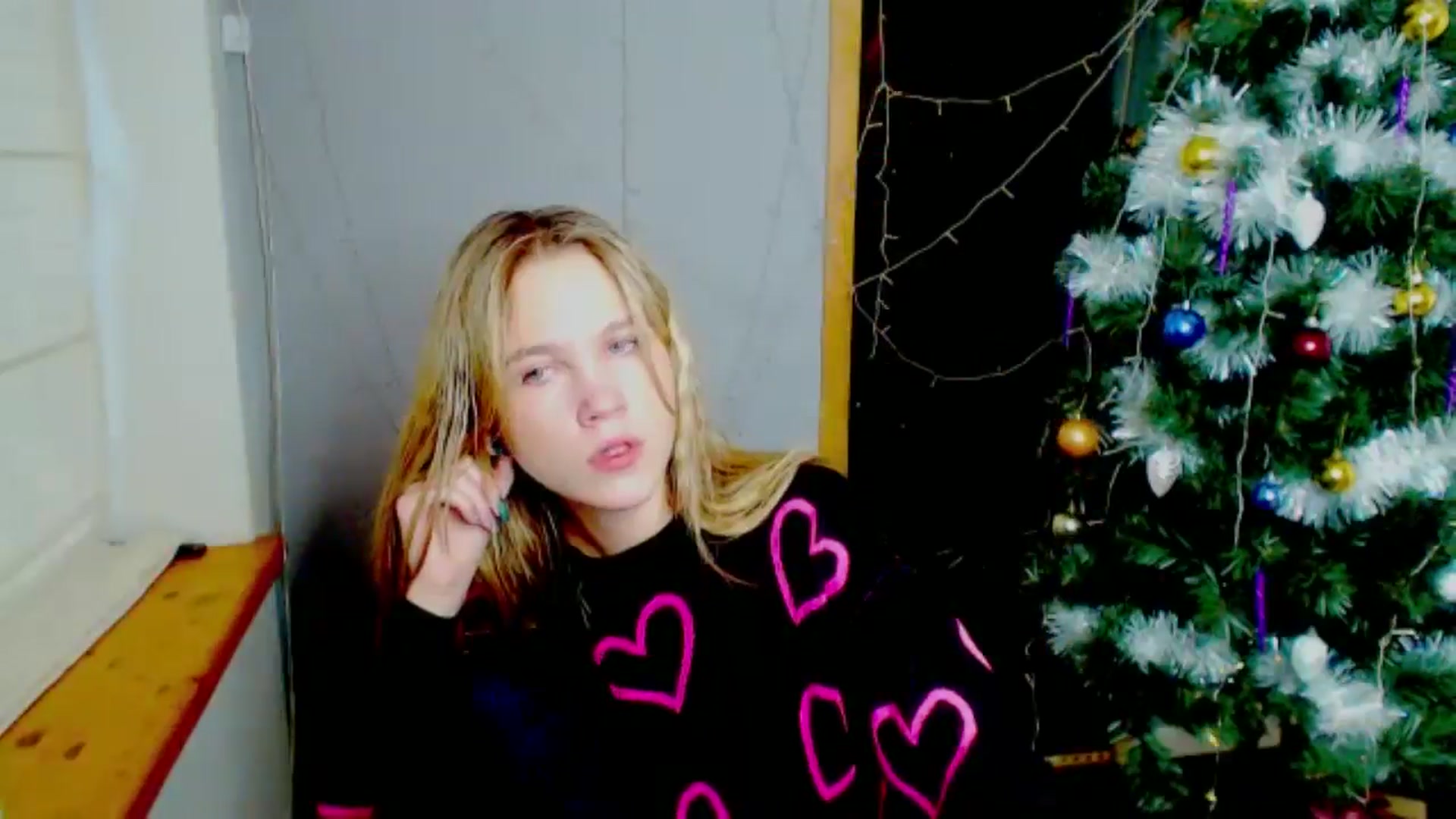 Gallery image thumbnail from Kate_Lewiss's myfreecams stream on, 12/27/2024, 11:19 image 4 of 20