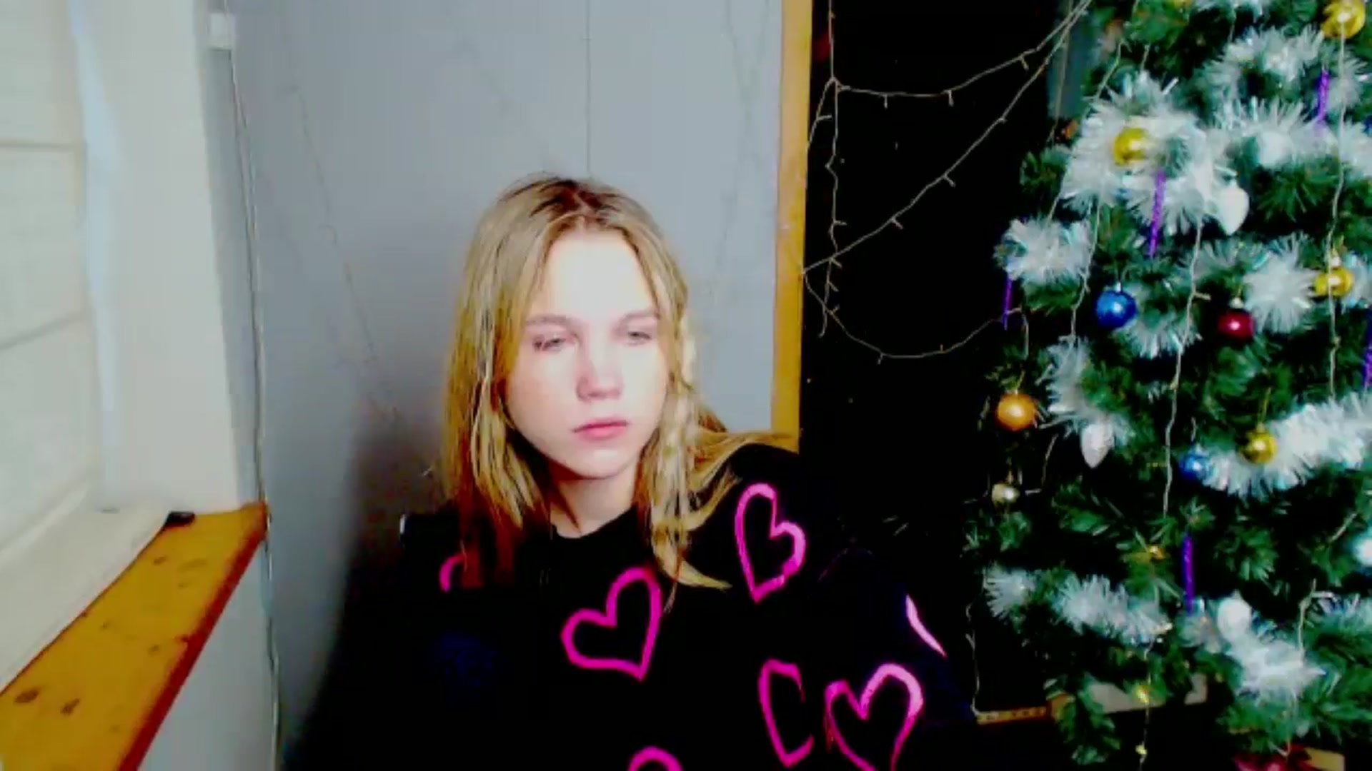 Gallery image thumbnail from Kate_Lewiss's myfreecams stream on, 12/27/2024, 11:19 image 7 of 20