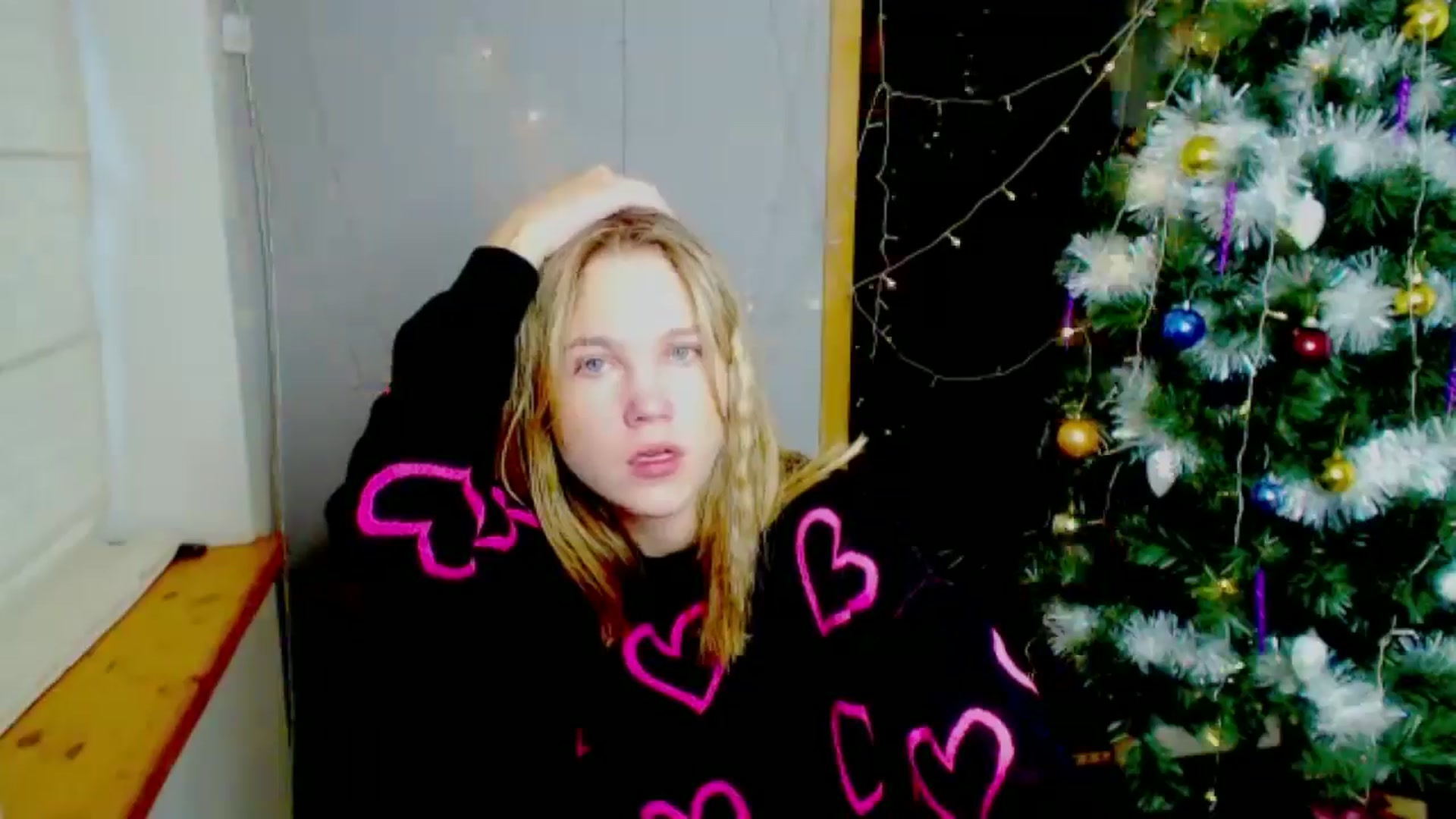 Gallery image thumbnail from Kate_Lewiss's myfreecams stream on, 12/27/2024, 11:19 image 16 of 20