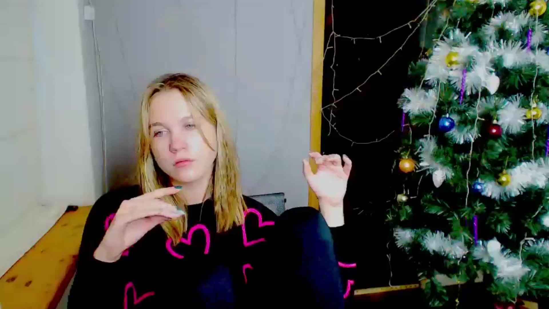 Gallery image thumbnail from Kate_Lewiss's myfreecams stream on, 12/27/2024, 13:27 image 12 of 20