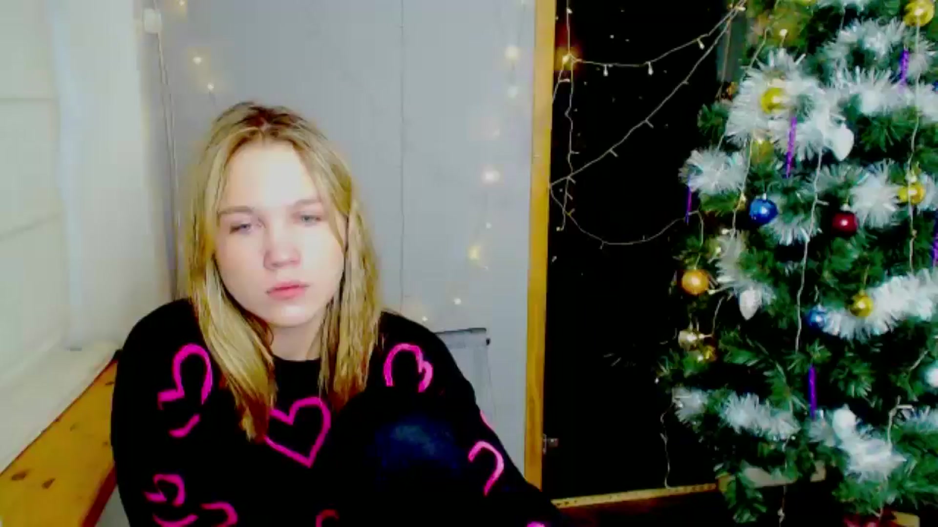 Gallery image thumbnail from Kate_Lewiss's myfreecams stream on, 12/27/2024, 13:27 image 1 of 20