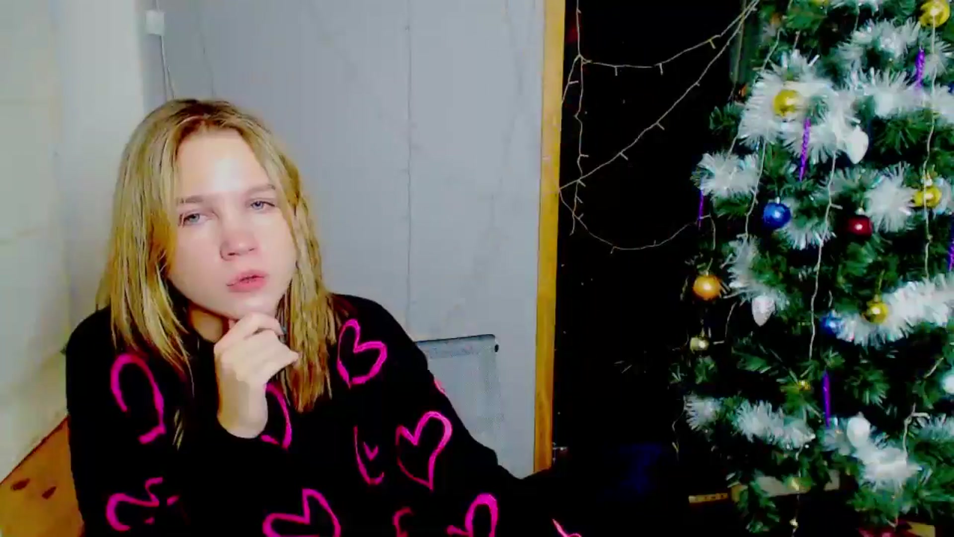 Gallery image thumbnail from Kate_Lewiss's myfreecams stream on, 12/27/2024, 13:27 image 20 of 20