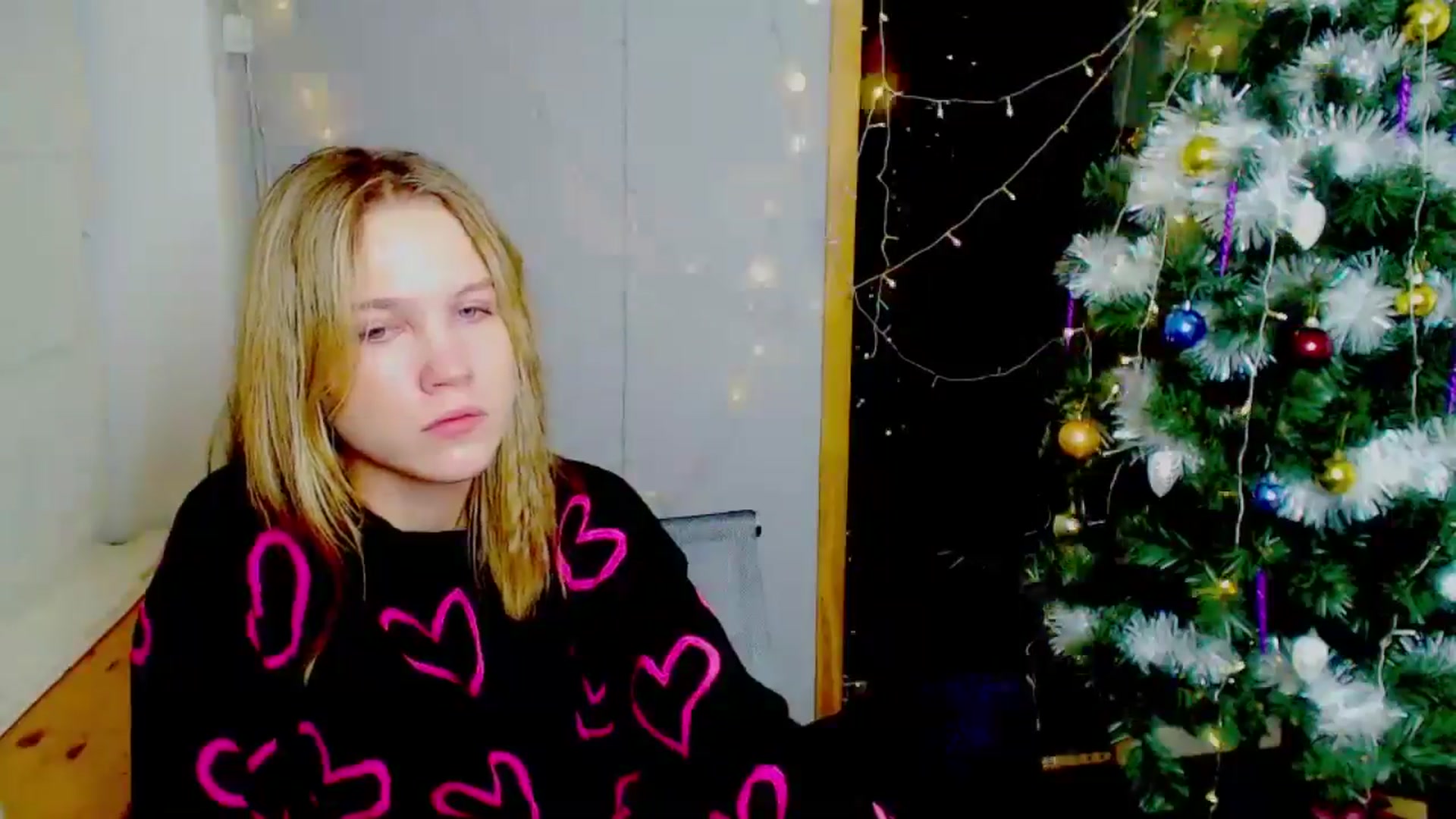 Gallery image thumbnail from Kate_Lewiss's myfreecams stream on, 12/27/2024, 13:27 image 19 of 20