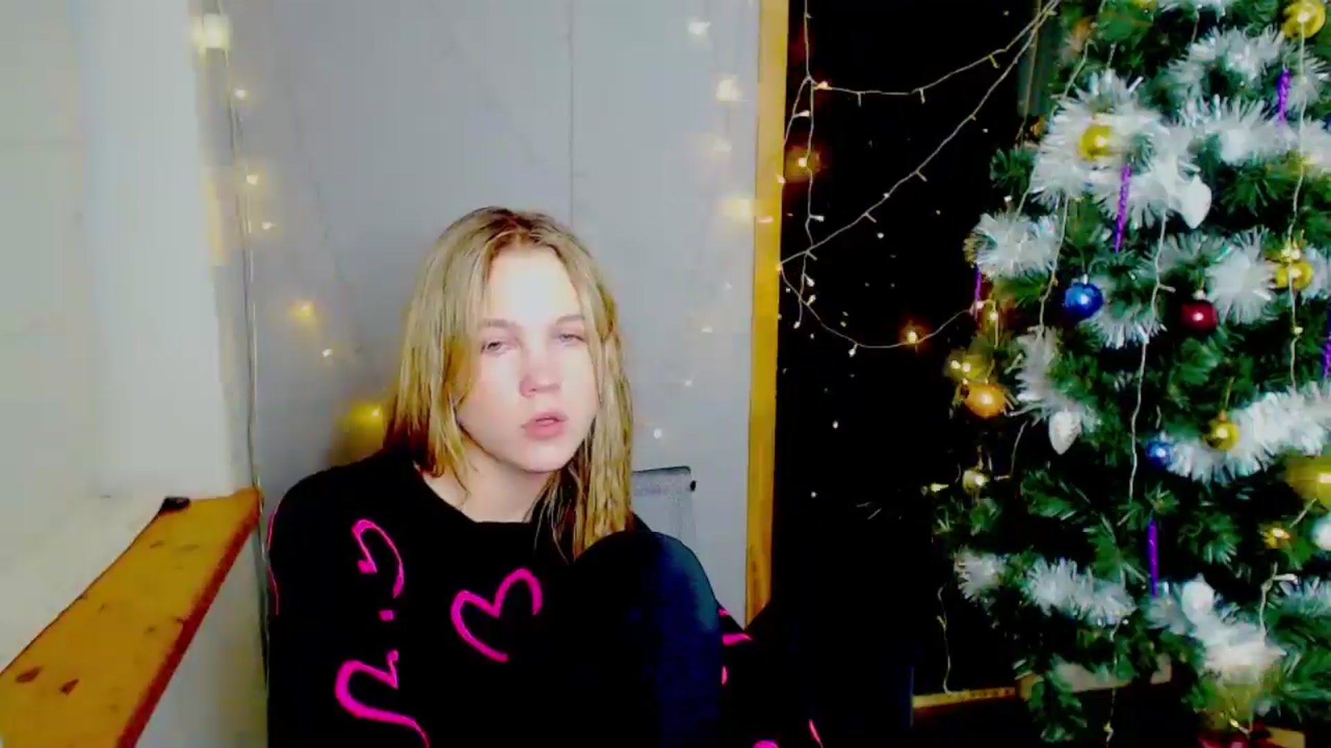 Gallery image thumbnail from Kate_Lewiss's myfreecams stream on, 12/27/2024, 13:27 image 18 of 20