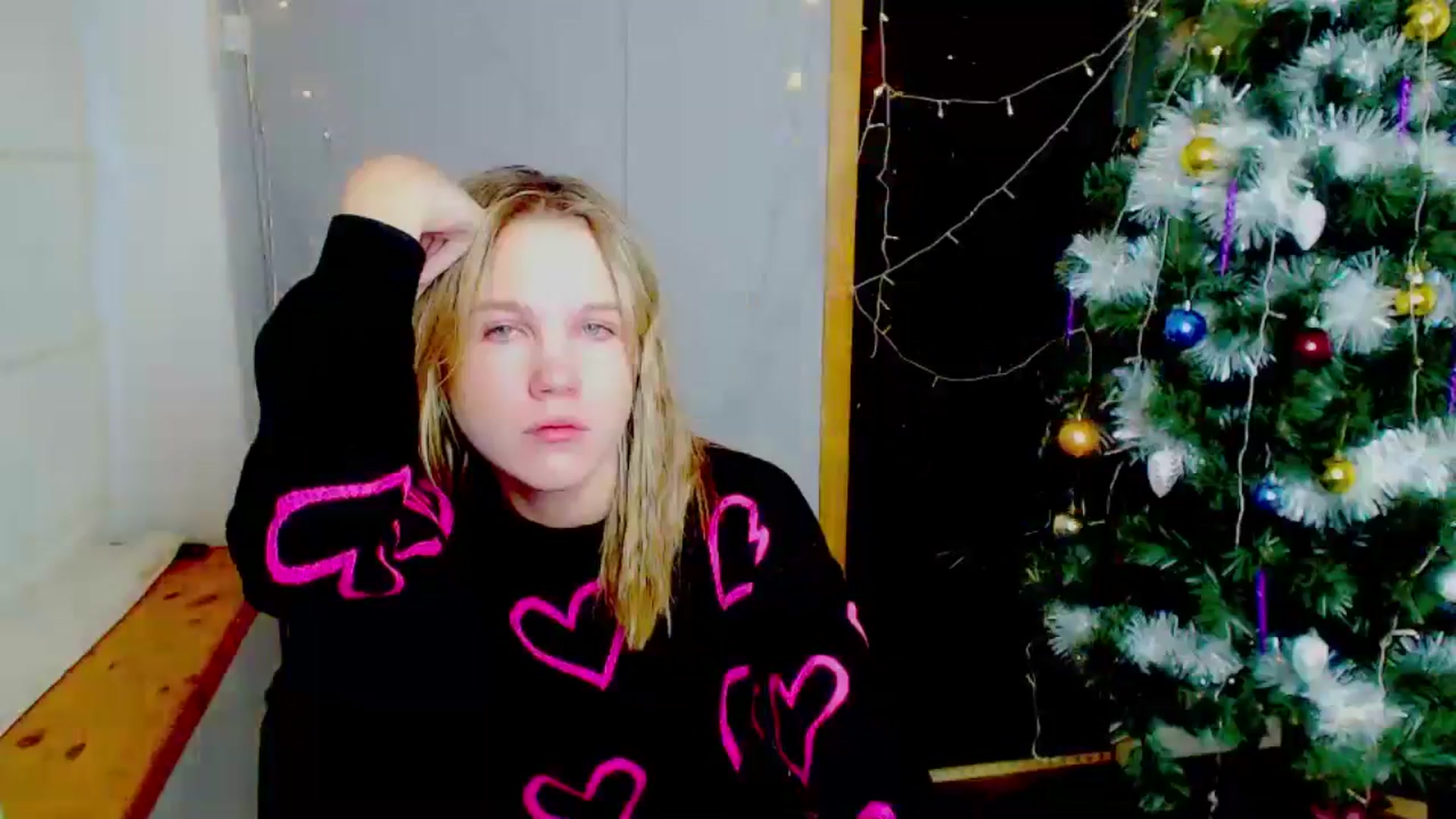 Gallery image thumbnail from Kate_Lewiss's myfreecams stream on, 12/27/2024, 13:27 image 6 of 20