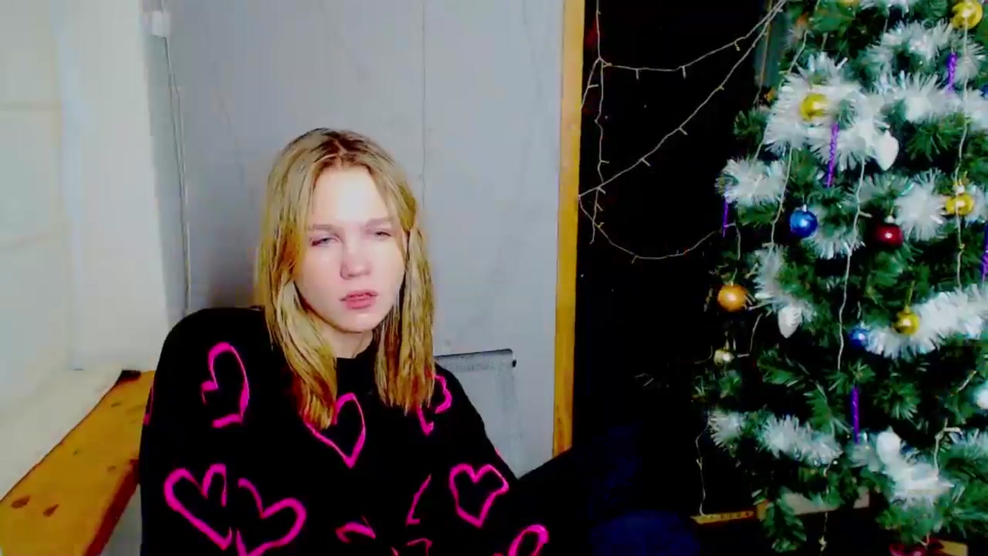 Gallery image thumbnail from Kate_Lewiss's myfreecams stream on, 12/27/2024, 13:27 image 8 of 20