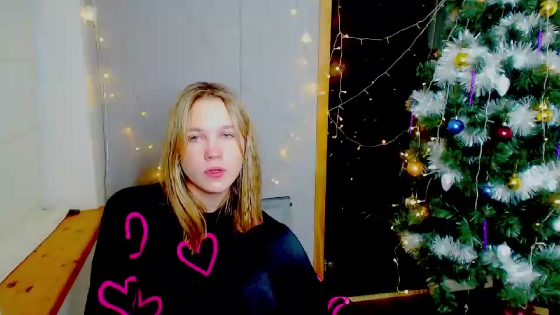 Gallery image thumbnail from Kate_Lewiss's myfreecams stream on, 12/27/2024, 13:27 image 13 of 20