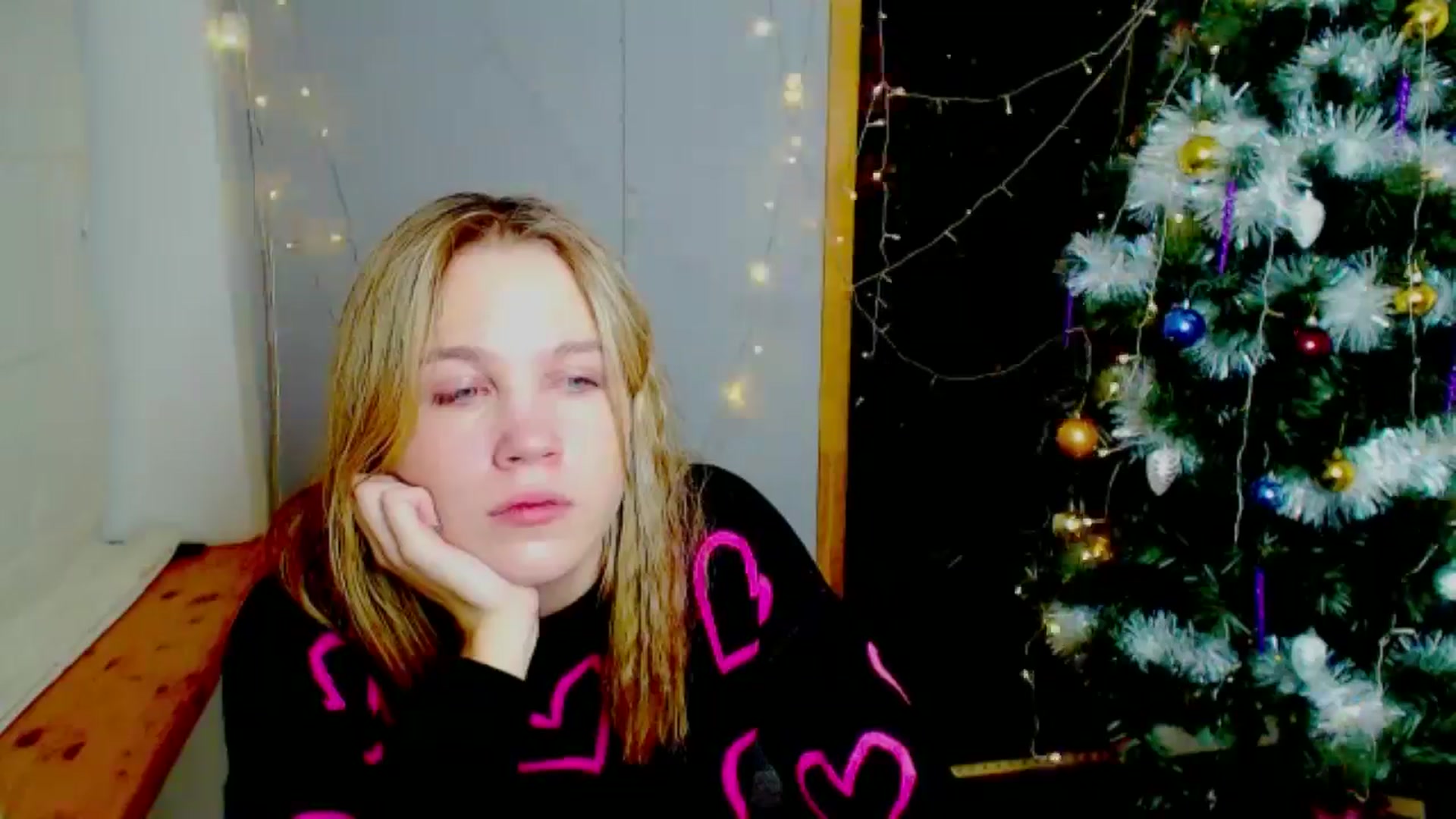 Gallery image thumbnail from Kate_Lewiss's myfreecams stream on, 12/27/2024, 14:43 image 2 of 20