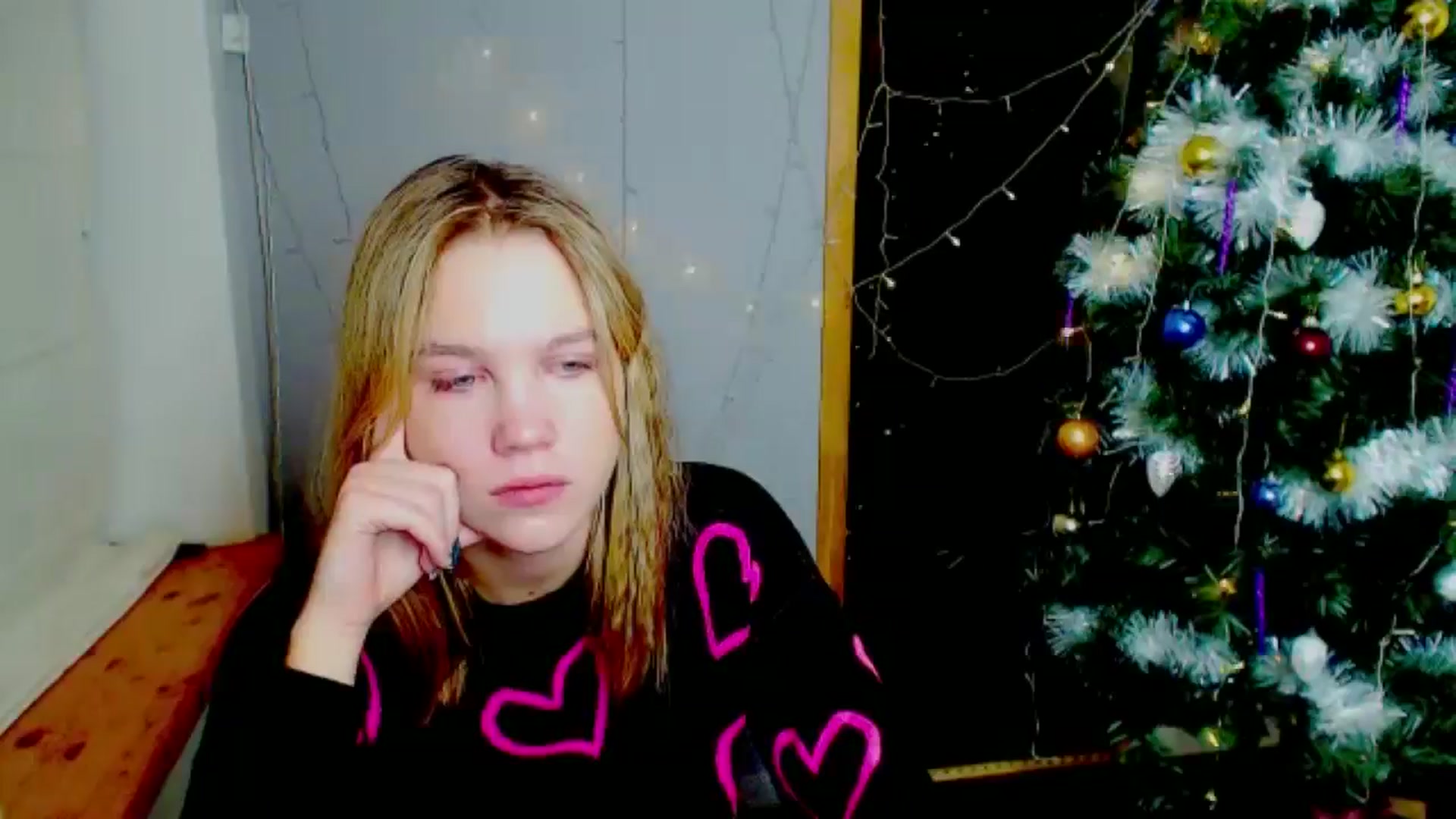 Gallery image thumbnail from Kate_Lewiss's myfreecams stream on, 12/27/2024, 14:43 image 8 of 20