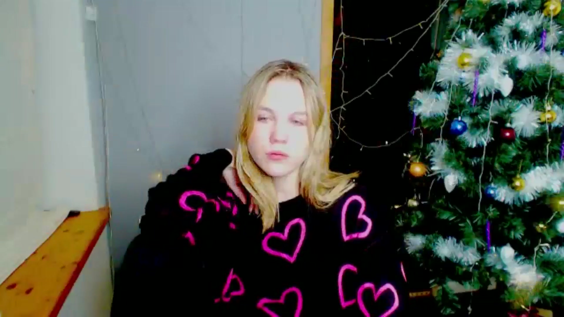 Gallery image thumbnail from Kate_Lewiss's myfreecams stream on, 12/27/2024, 14:43 image 15 of 20