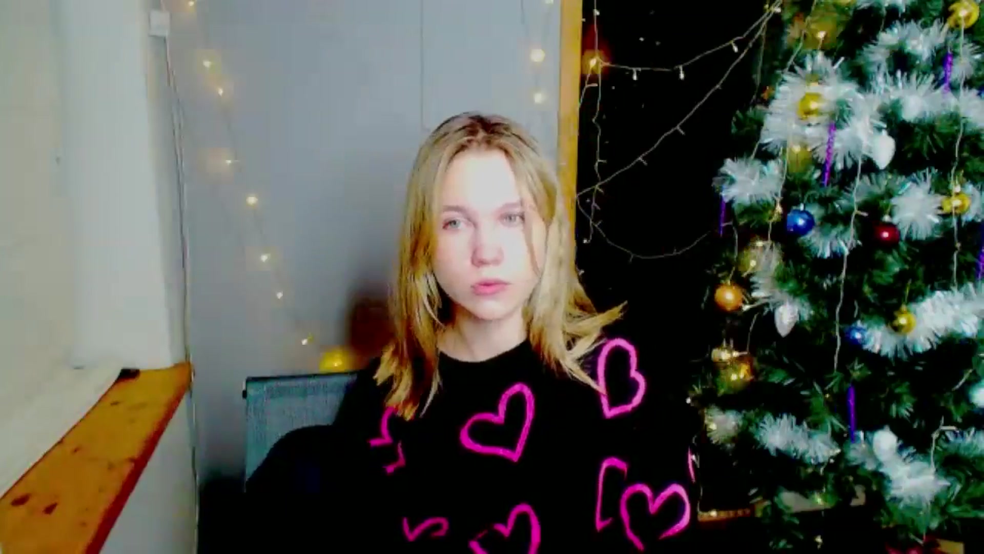 Gallery image thumbnail from Kate_Lewiss's myfreecams stream on, 12/27/2024, 14:43 image 17 of 20