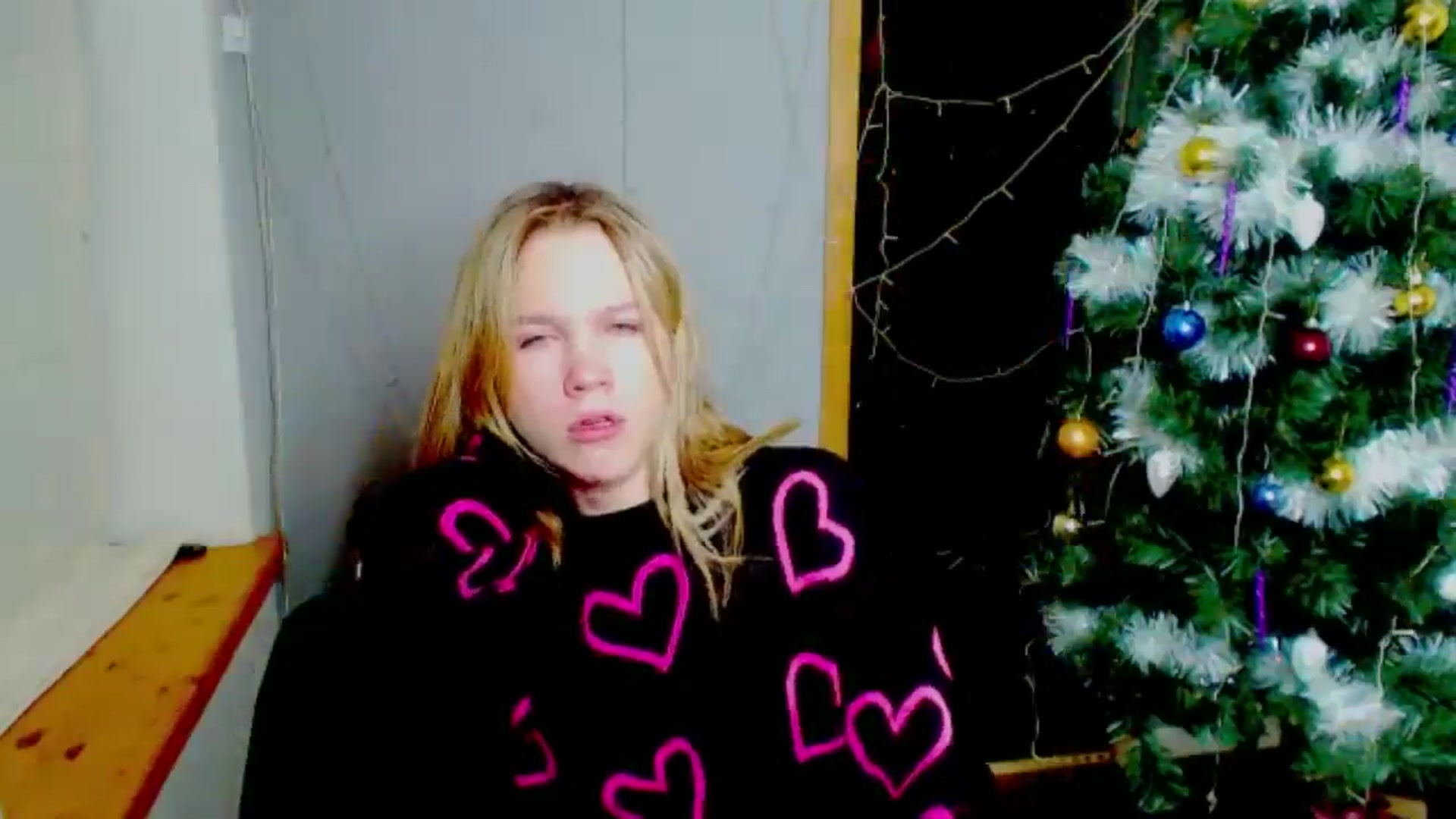 Gallery image thumbnail from Kate_Lewiss's myfreecams stream on, 12/27/2024, 14:43 image 20 of 20