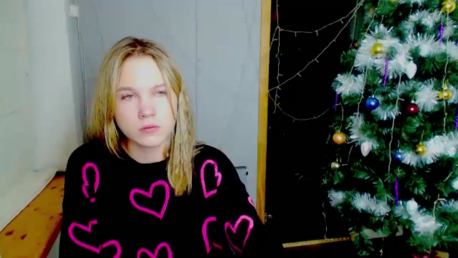 Gallery image thumbnail from Kate_Lewiss's myfreecams stream on, 12/27/2024, 14:43 image 4 of 20
