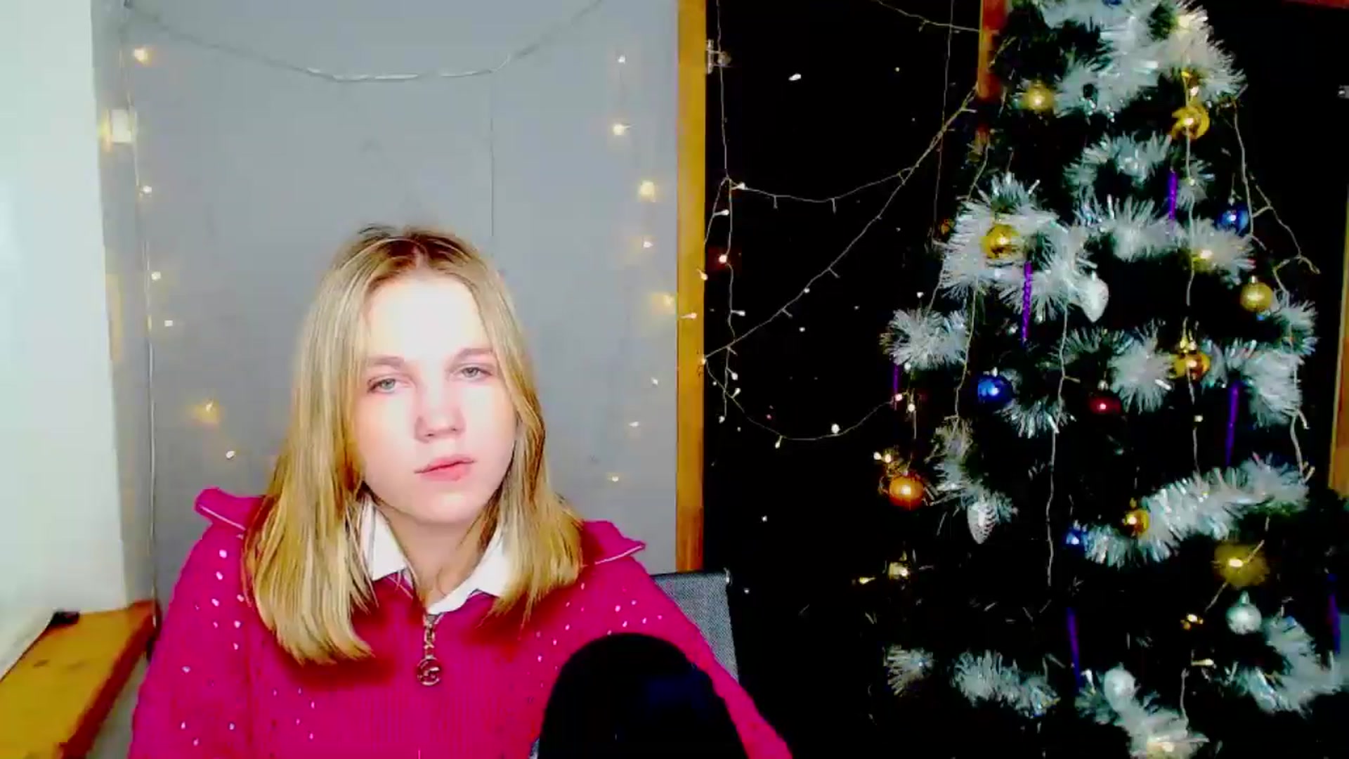 Gallery image thumbnail from Kate_Lewiss's myfreecams stream on, 12/30/2024, 10:13 image 8 of 20