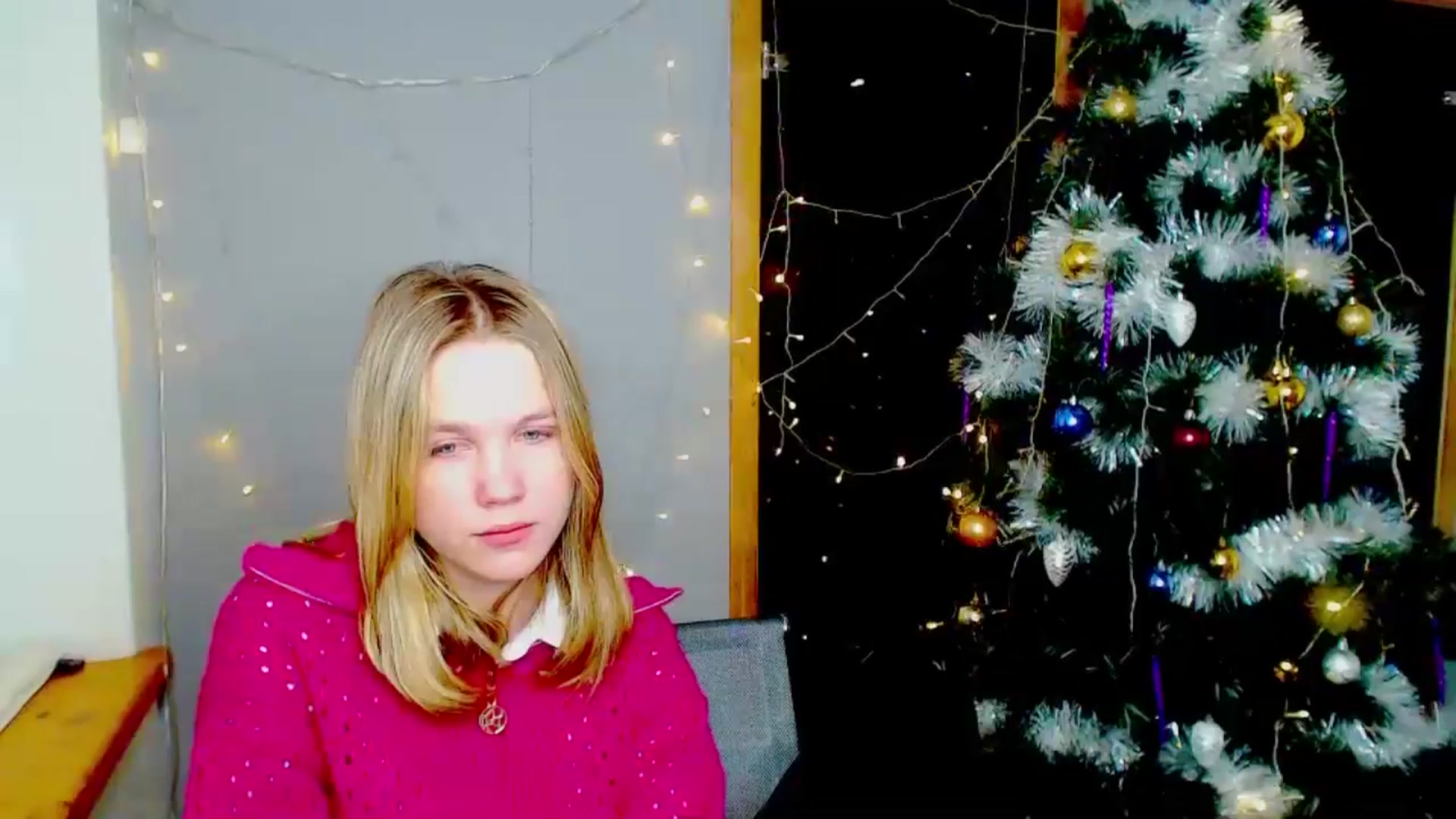 Gallery image thumbnail from Kate_Lewiss's myfreecams stream on, 12/30/2024, 10:13 image 12 of 20