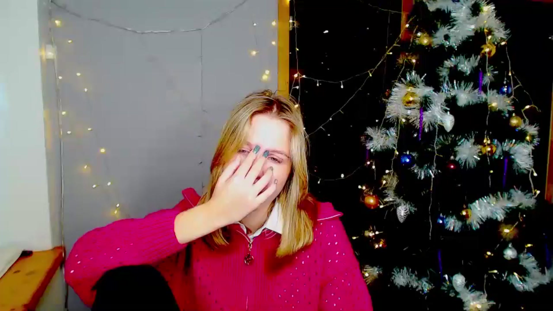 Gallery image thumbnail from Kate_Lewiss's myfreecams stream on, 12/30/2024, 10:13 image 4 of 20