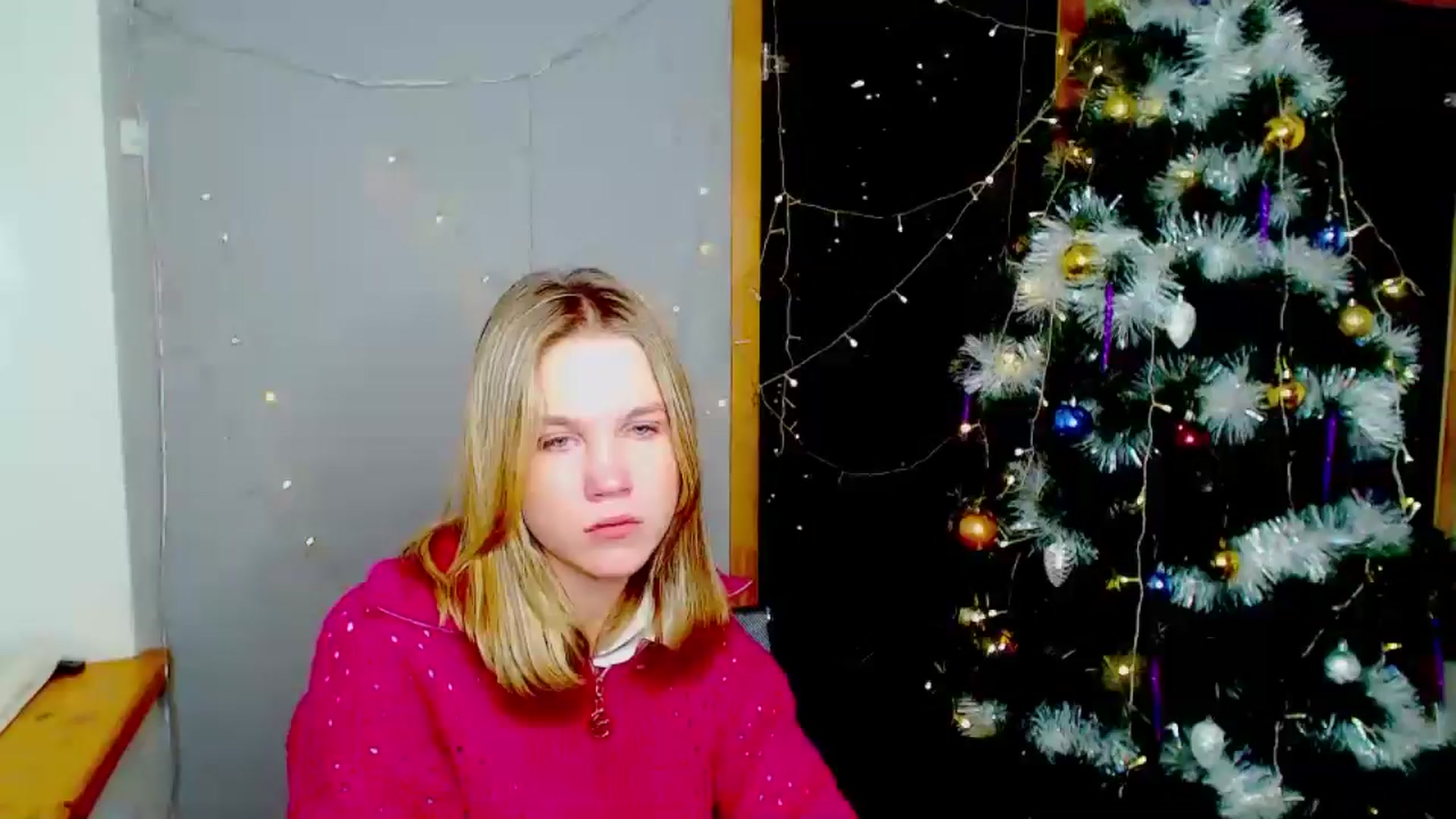 Gallery image thumbnail from Kate_Lewiss's myfreecams stream on, 12/30/2024, 10:13 image 20 of 20