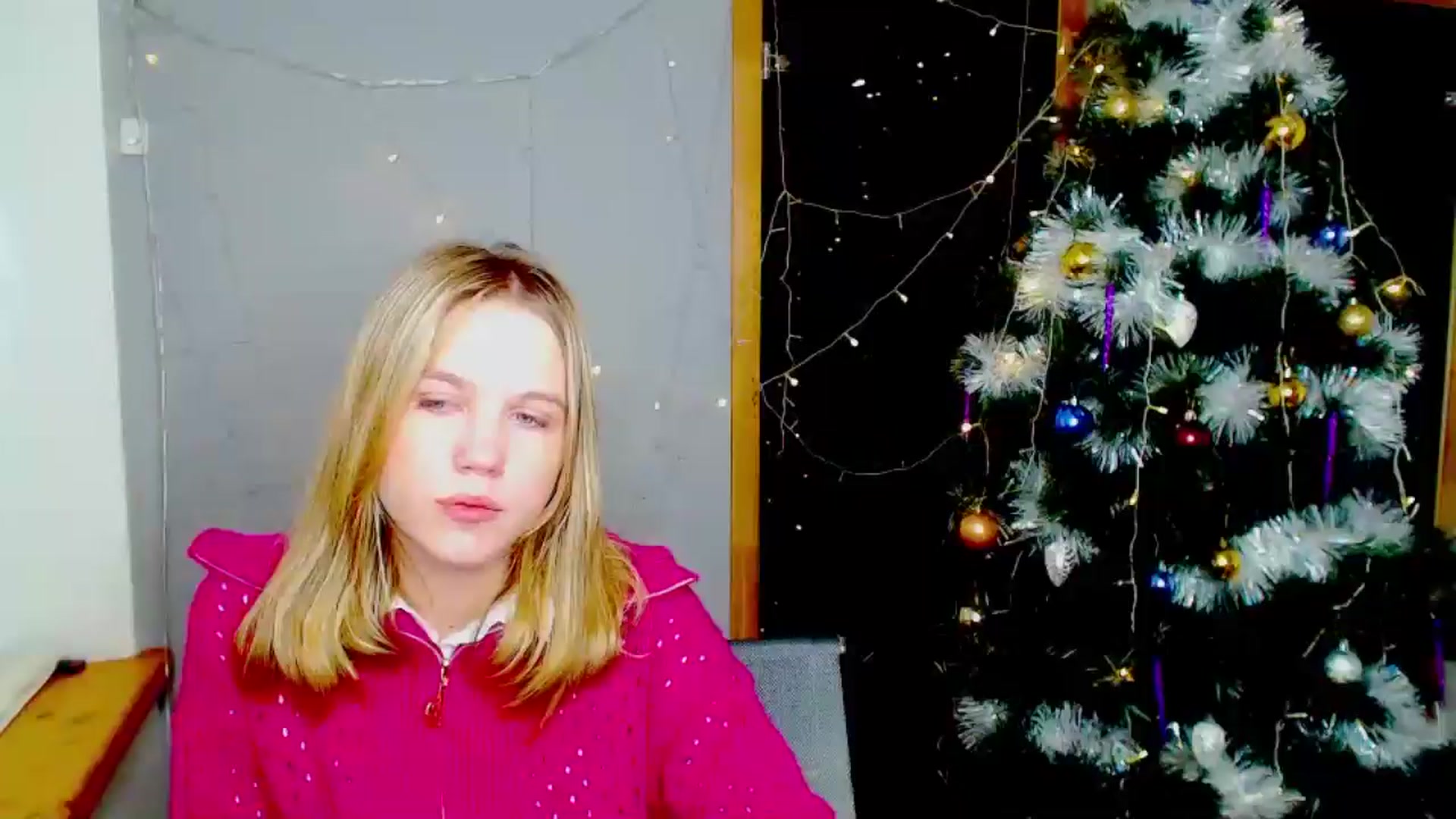 Gallery image thumbnail from Kate_Lewiss's myfreecams stream on, 12/30/2024, 10:13 image 1 of 20