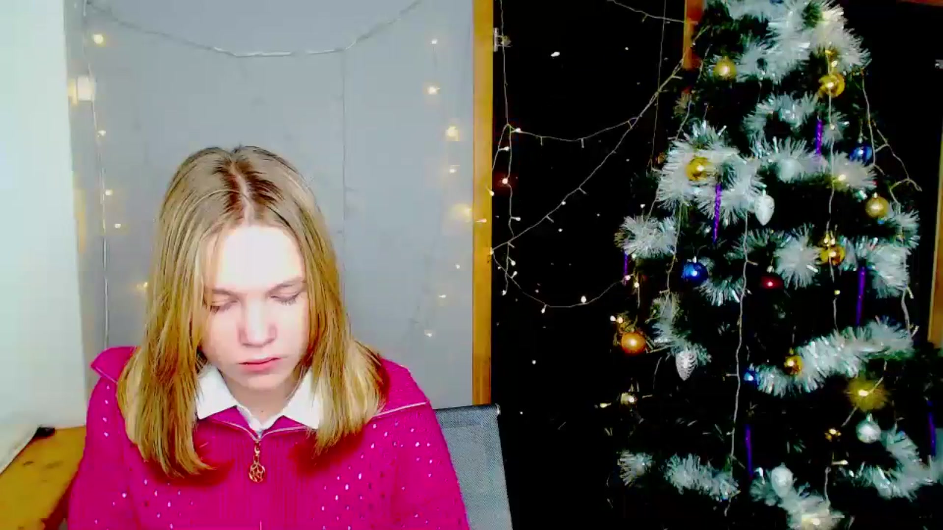 Gallery image thumbnail from Kate_Lewiss's myfreecams stream on, 12/30/2024, 11:19 image 2 of 20