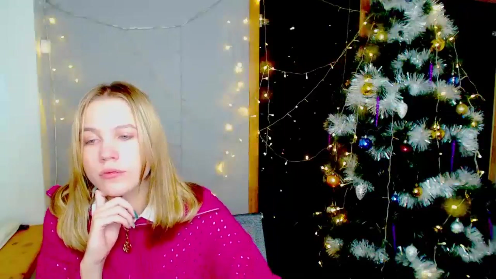 Gallery image thumbnail from Kate_Lewiss's myfreecams stream on, 12/30/2024, 11:19 image 5 of 20
