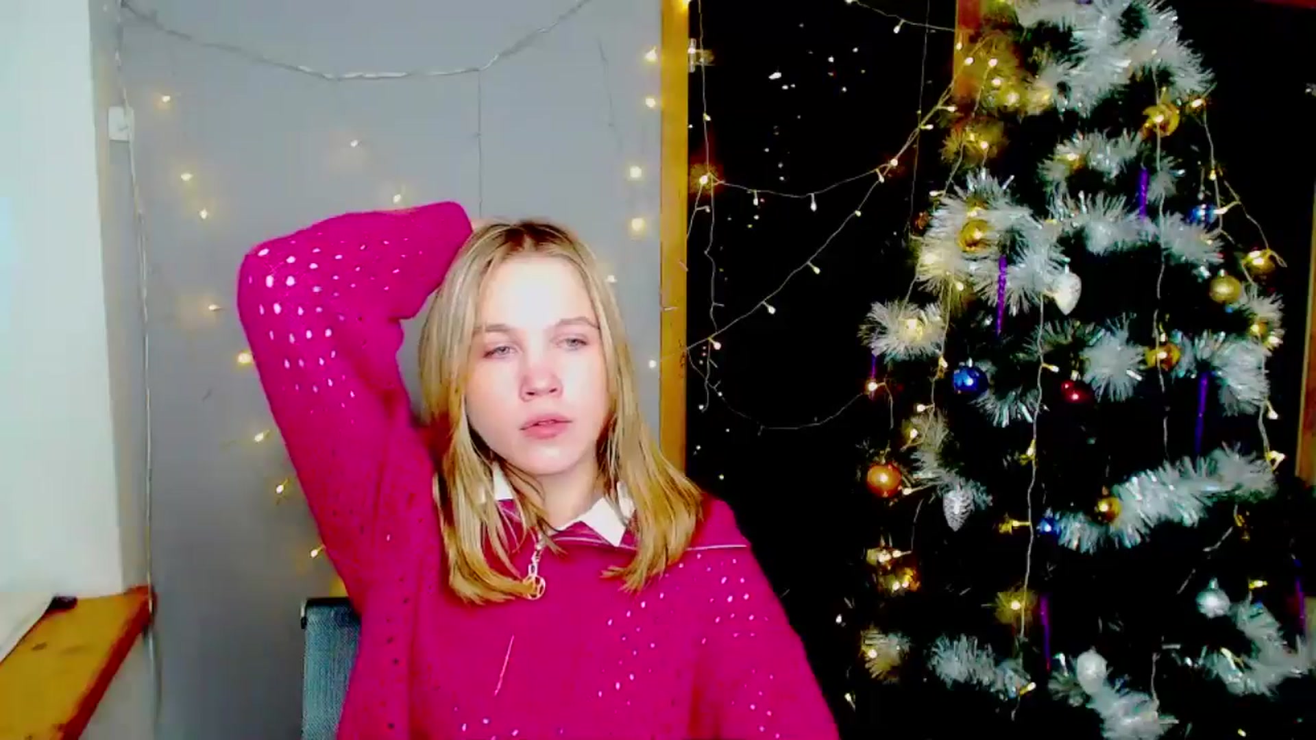 Gallery image thumbnail from Kate_Lewiss's myfreecams stream on, 12/30/2024, 11:19 image 12 of 20
