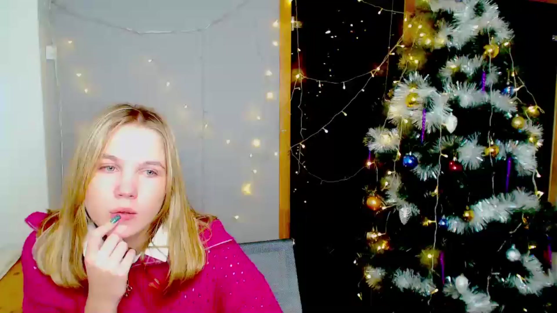 Gallery image thumbnail from Kate_Lewiss's myfreecams stream on, 12/30/2024, 11:19 image 15 of 20