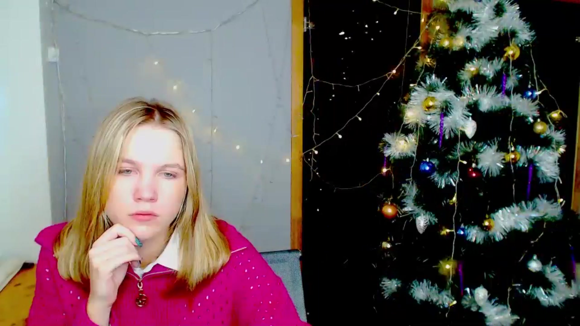 Gallery image thumbnail from Kate_Lewiss's myfreecams stream on, 12/30/2024, 12:04 image 3 of 20