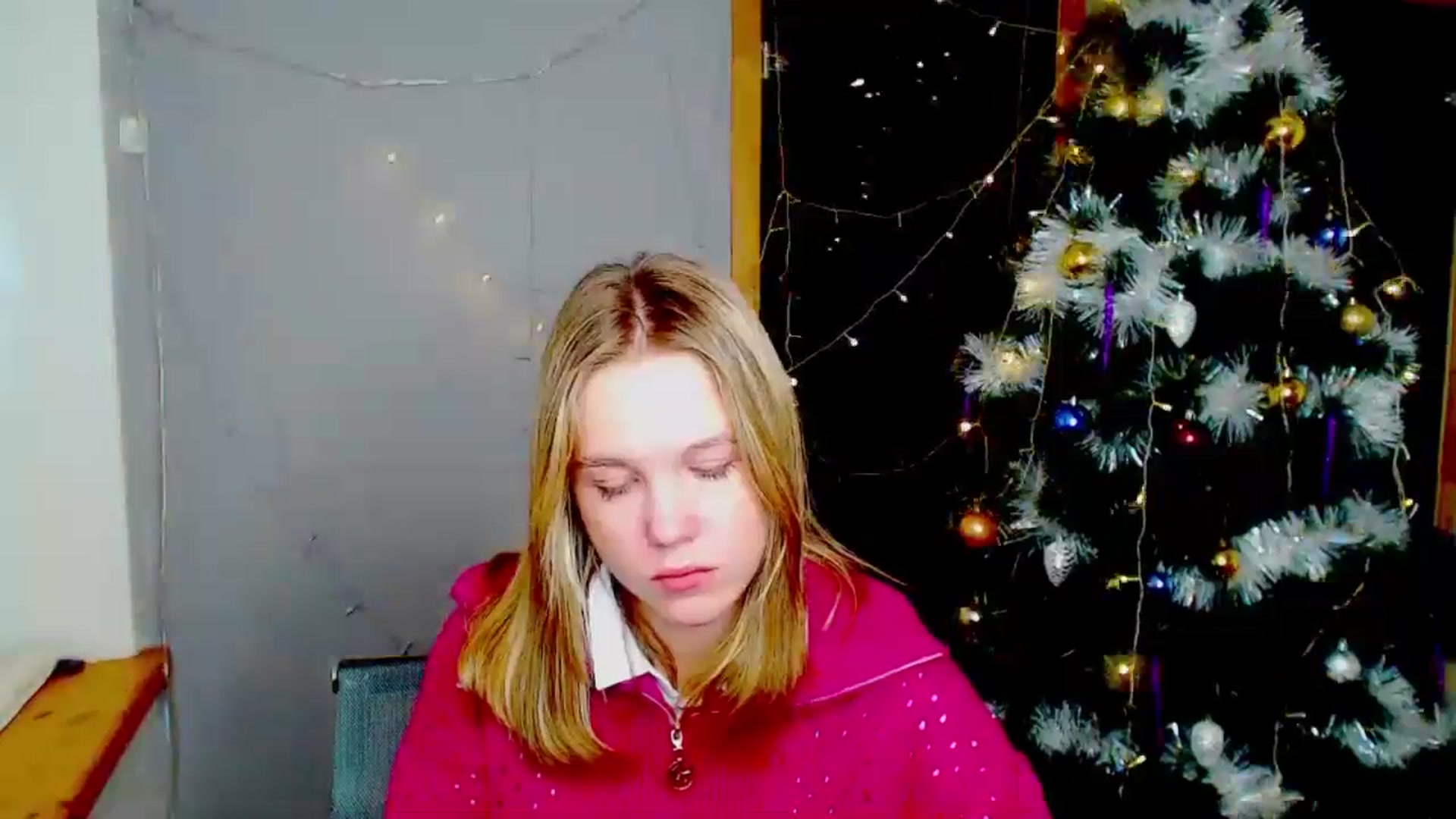 Gallery image thumbnail from Kate_Lewiss's myfreecams stream on, 12/30/2024, 12:04 image 17 of 20