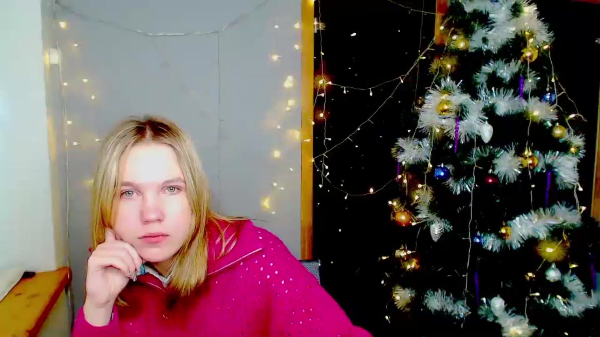 Gallery image thumbnail from Kate_Lewiss's myfreecams stream on, 12/30/2024, 12:04 image 13 of 20