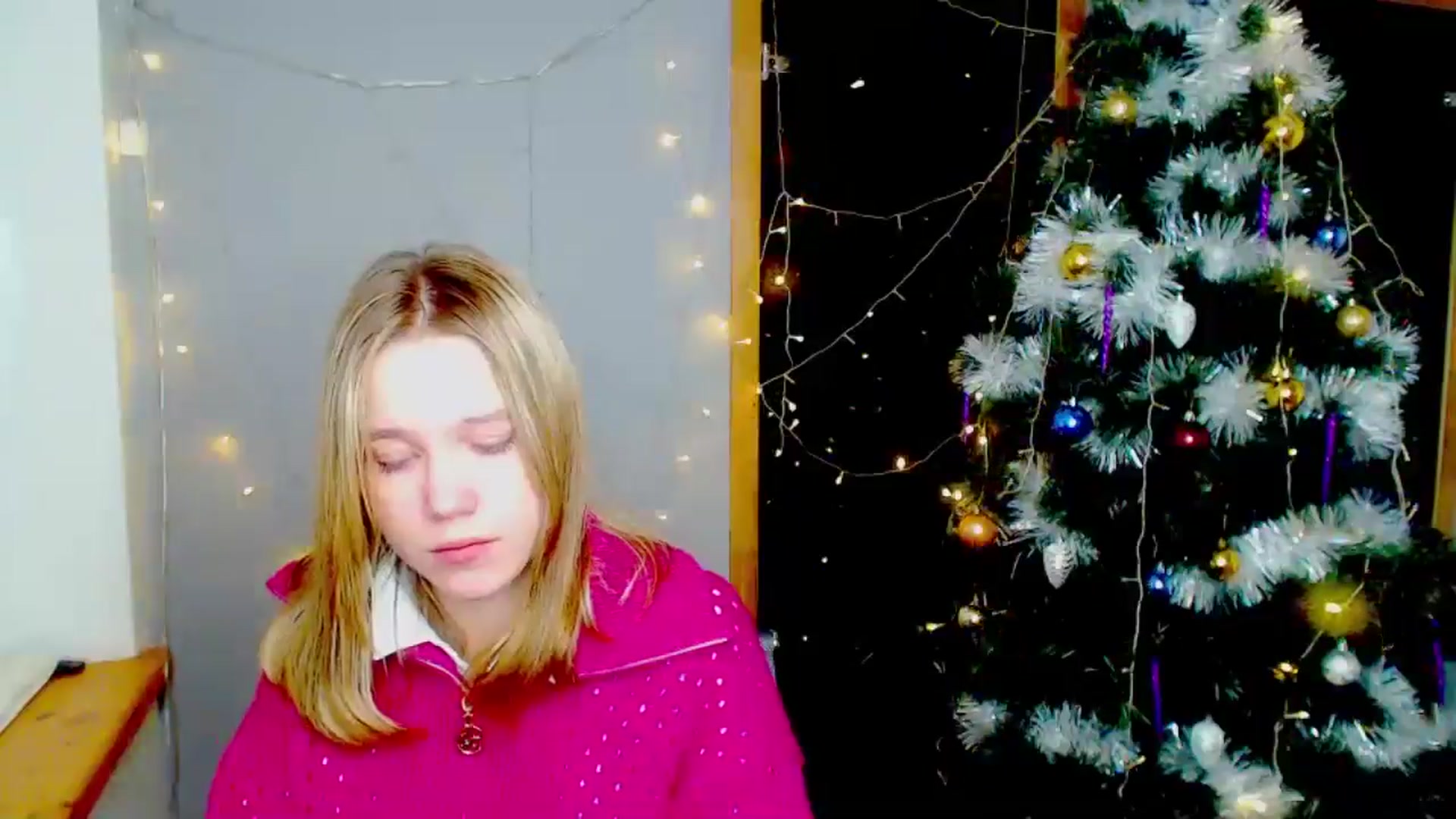 Gallery image thumbnail from Kate_Lewiss's myfreecams stream on, 12/30/2024, 12:04 image 16 of 20