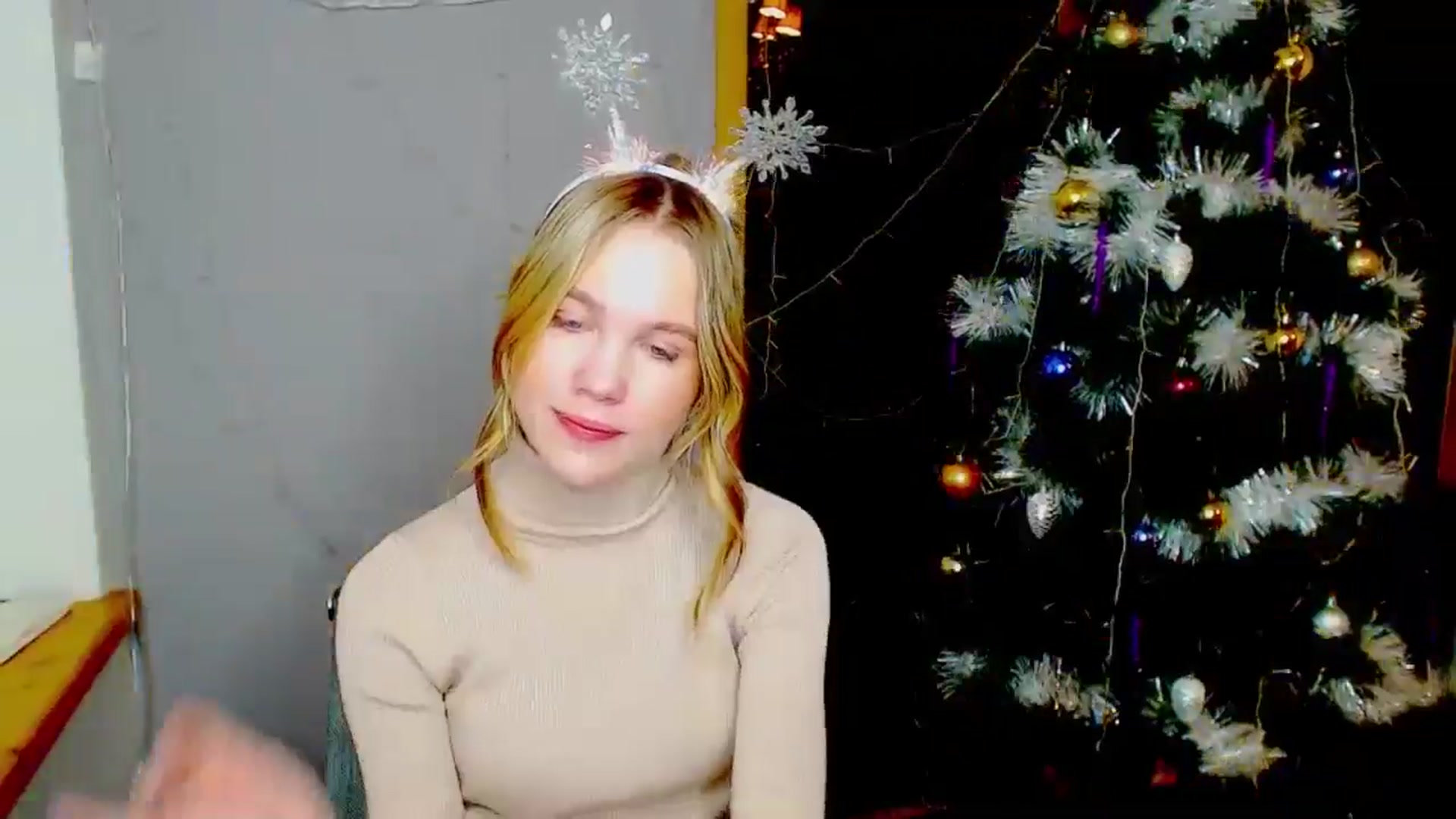Gallery image thumbnail from Kate_Lewiss's myfreecams stream on, 12/31/2024, 07:50 image 11 of 20