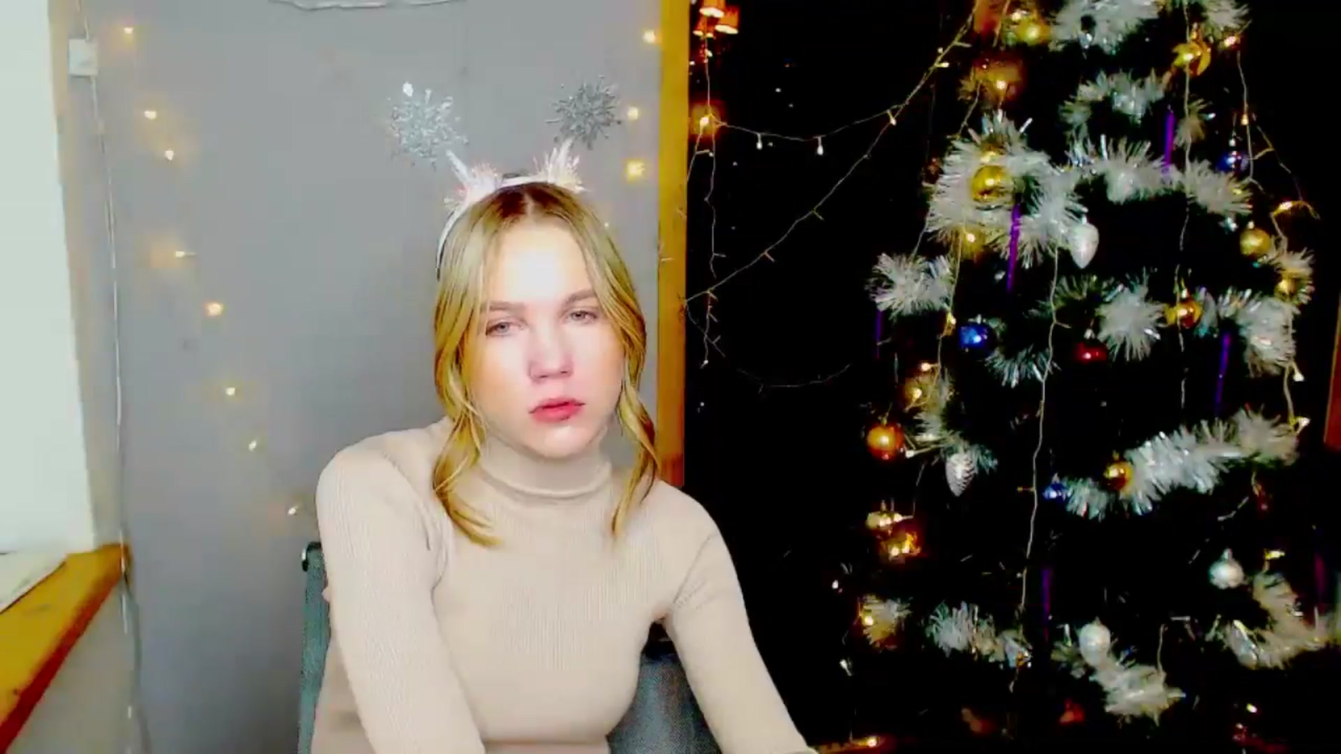 Gallery image thumbnail from Kate_Lewiss's myfreecams stream on, 12/31/2024, 07:50 image 7 of 20