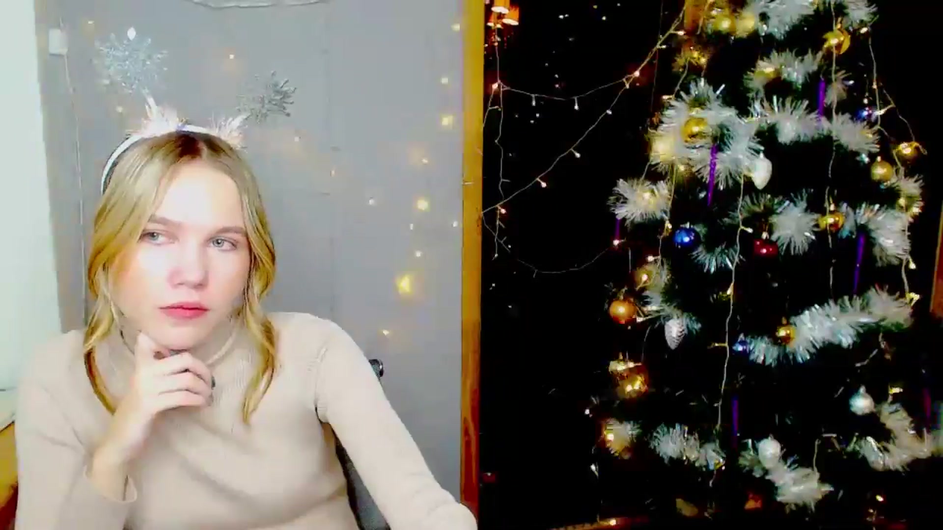 Gallery image thumbnail from Kate_Lewiss's myfreecams stream on, 12/31/2024, 07:50 image 20 of 20