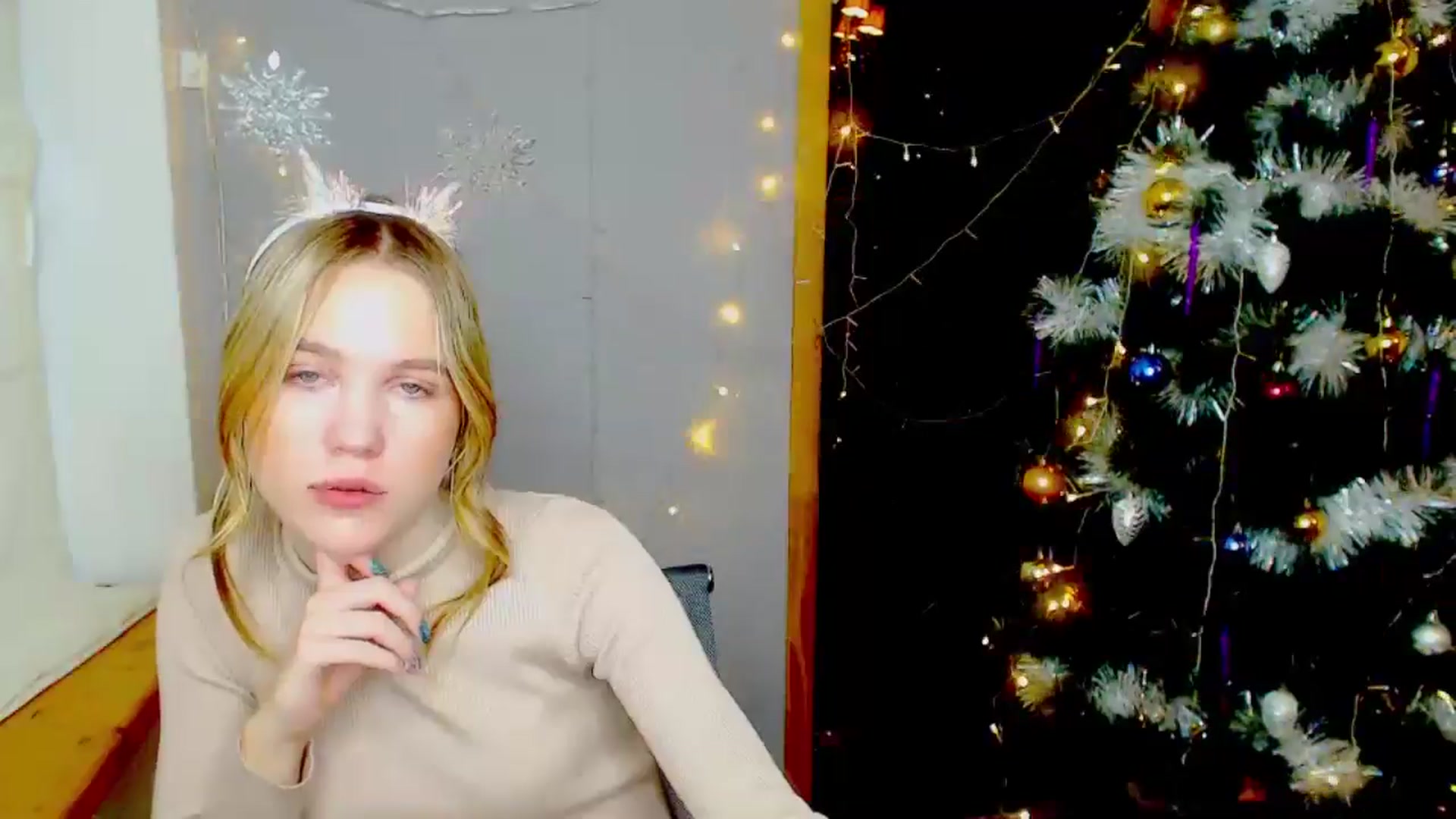 Gallery image thumbnail from Kate_Lewiss's myfreecams stream on, 12/31/2024, 09:20 image 4 of 20