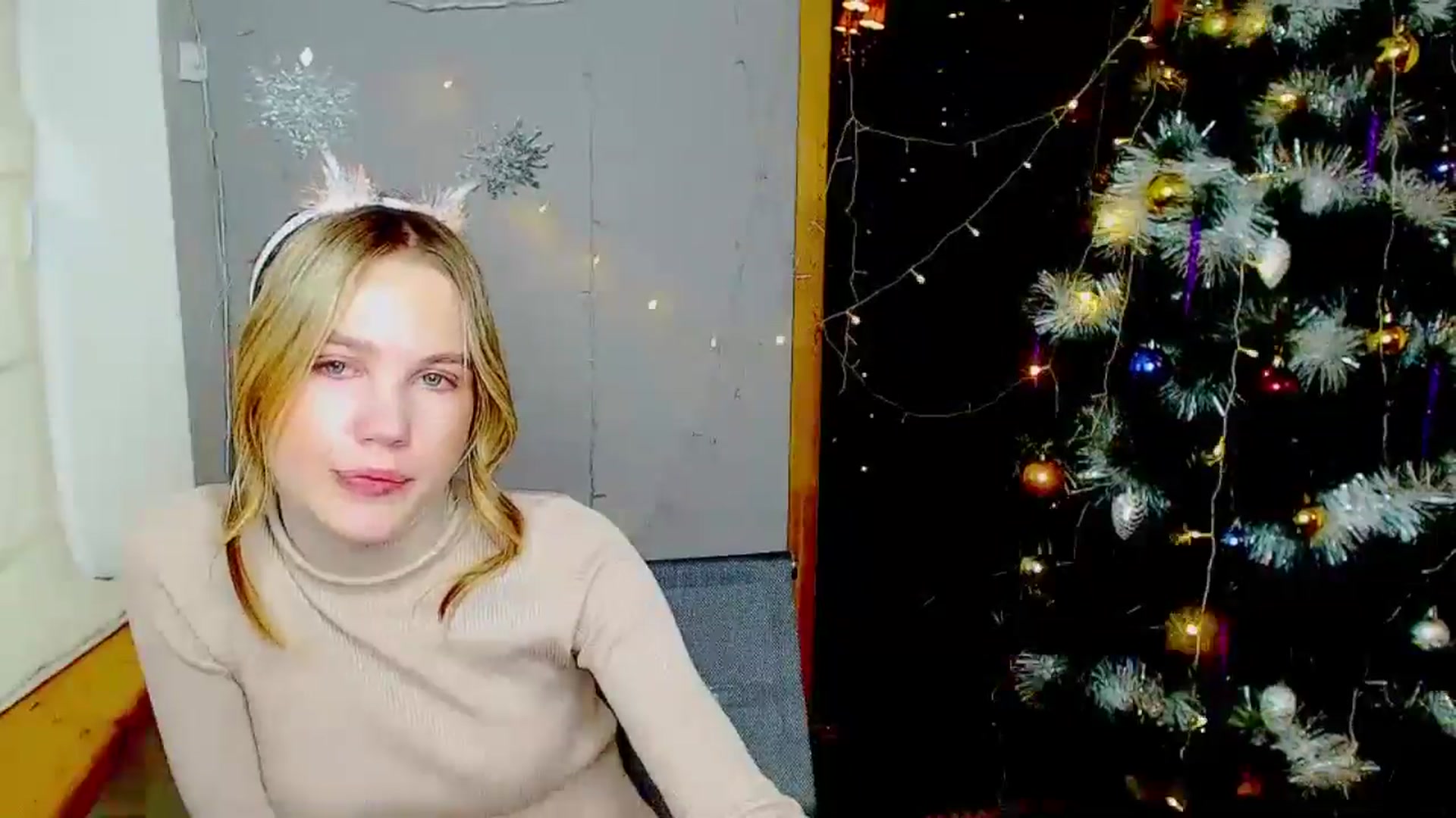 Gallery image thumbnail from Kate_Lewiss's myfreecams stream on, 12/31/2024, 09:20 image 16 of 20