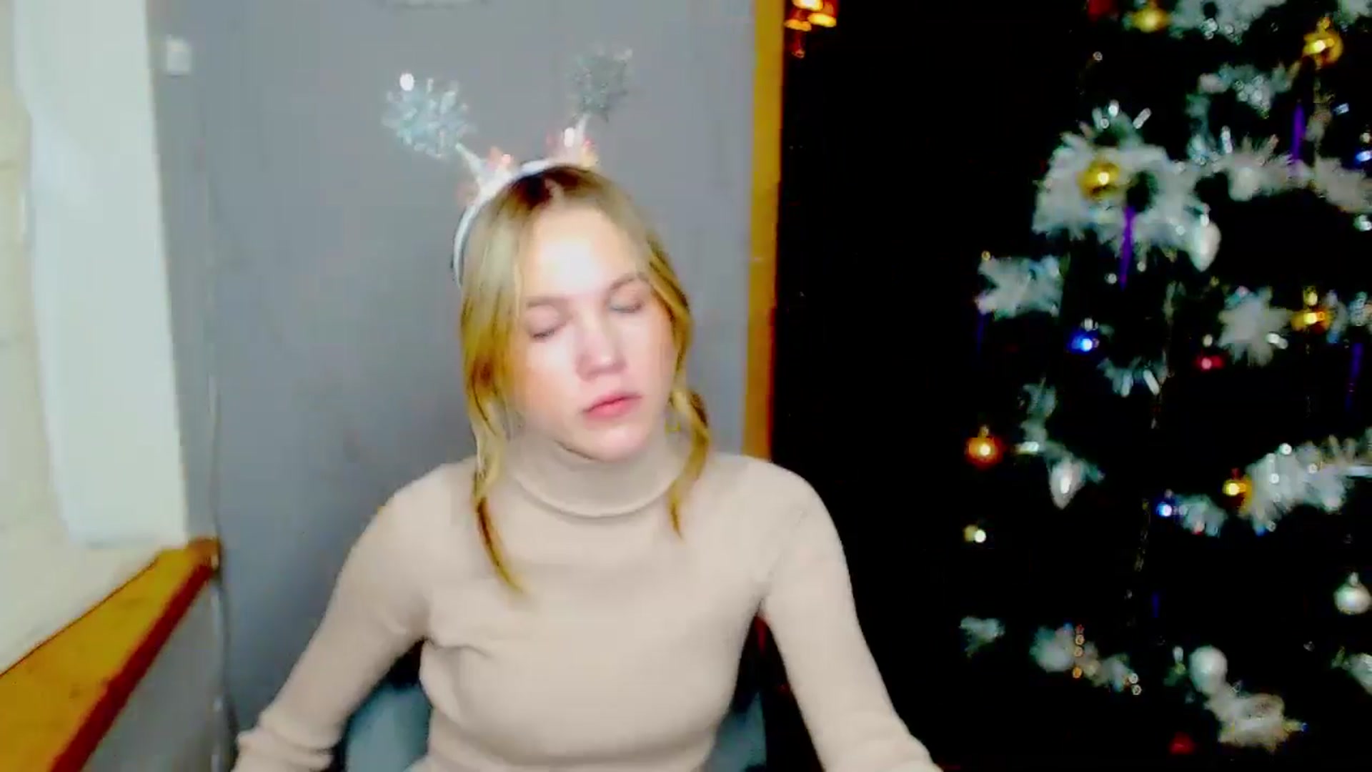 Gallery image thumbnail from Kate_Lewiss's myfreecams stream on, 12/31/2024, 09:20 image 18 of 20