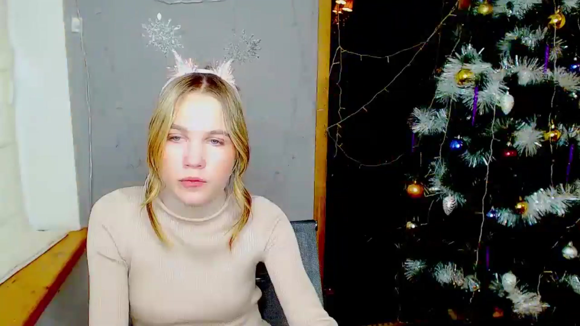 Gallery image thumbnail from Kate_Lewiss's myfreecams stream on, 12/31/2024, 09:20 image 17 of 20