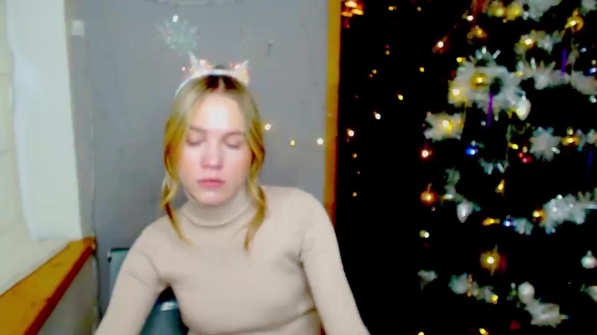 Gallery image thumbnail from Kate_Lewiss's myfreecams stream on, 12/31/2024, 09:20 image 8 of 20