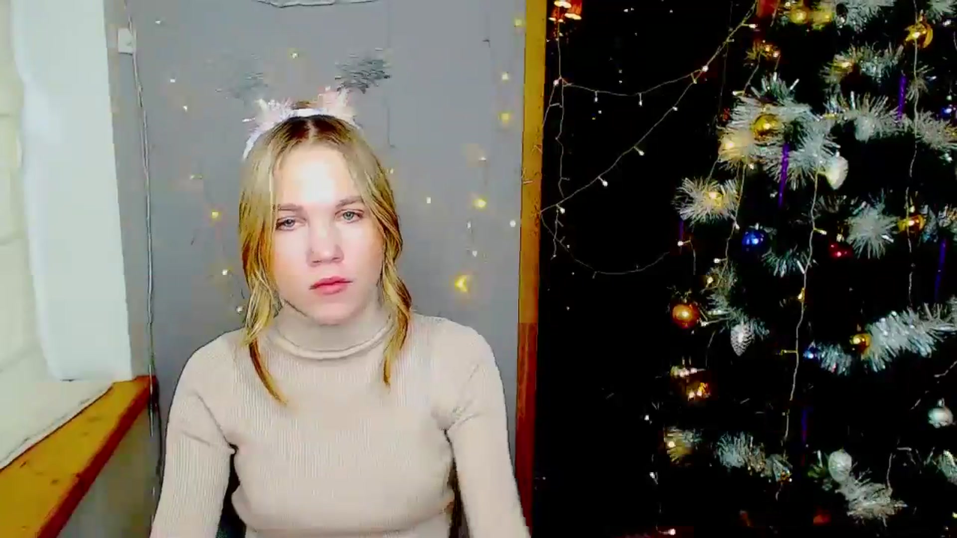 Gallery image thumbnail from Kate_Lewiss's myfreecams stream on, 12/31/2024, 11:19 image 10 of 20