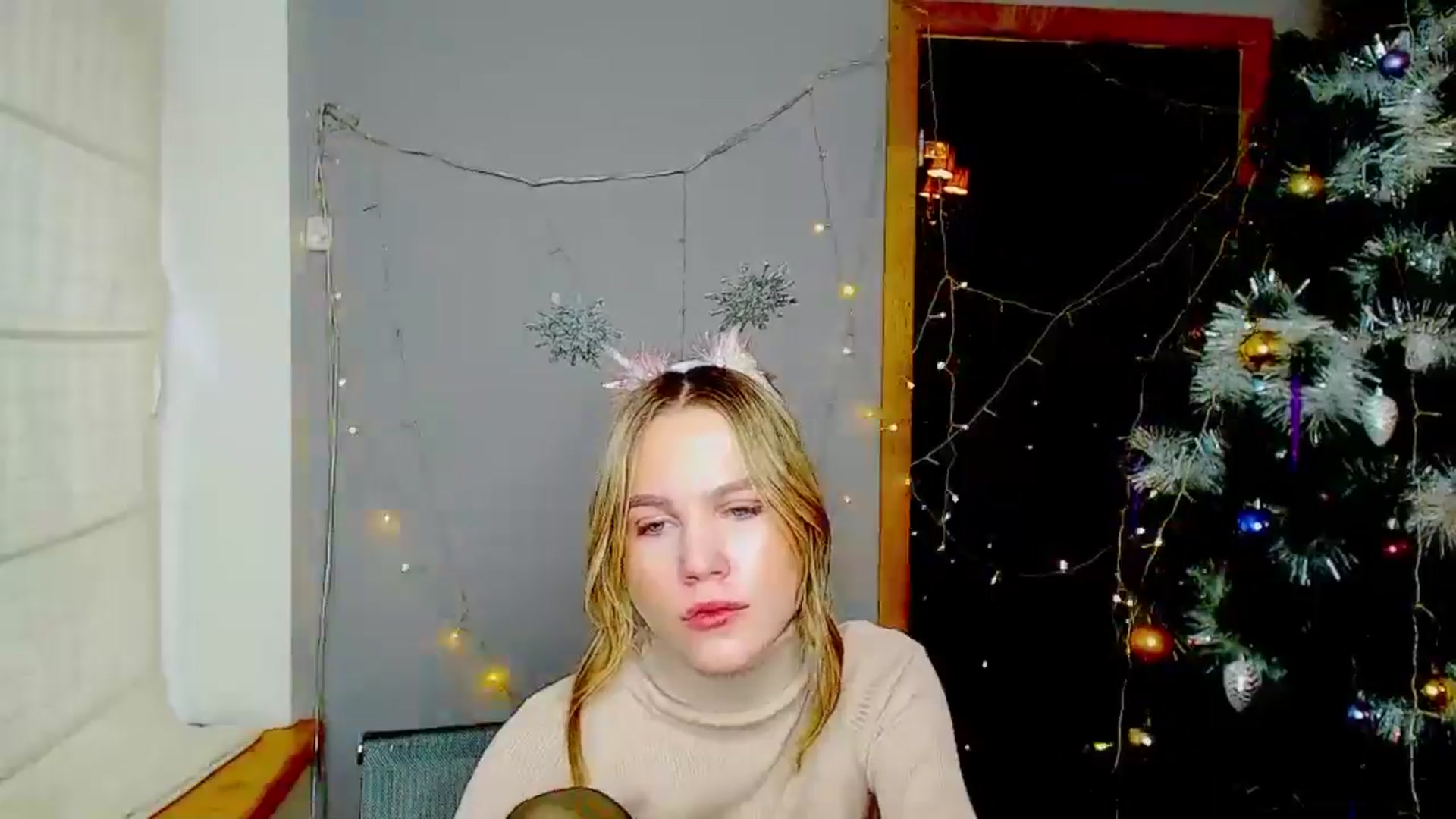 Gallery image thumbnail from Kate_Lewiss's myfreecams stream on, 12/31/2024, 11:19 image 18 of 20