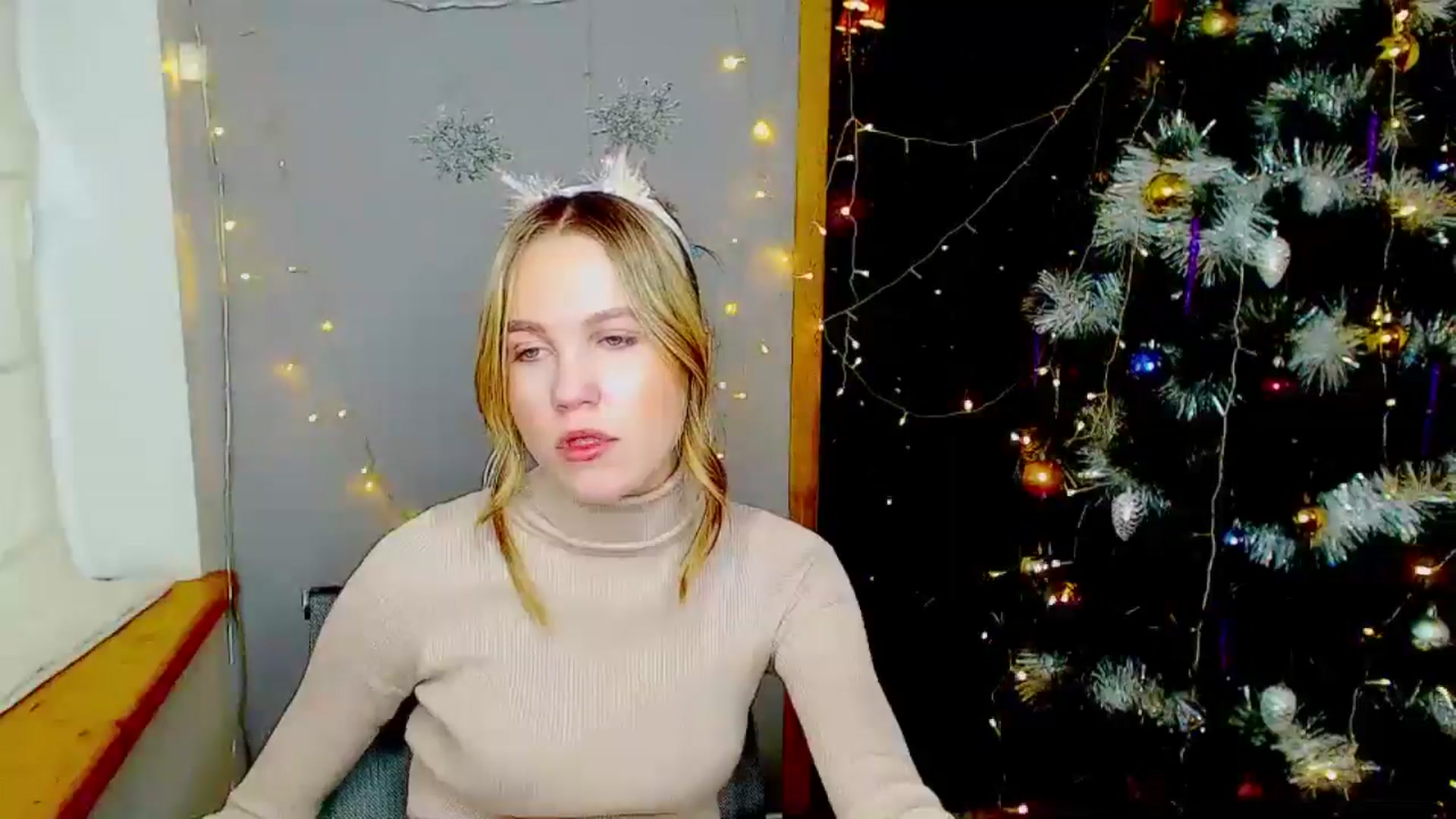 Gallery image thumbnail from Kate_Lewiss's myfreecams stream on, 12/31/2024, 11:19 image 8 of 20