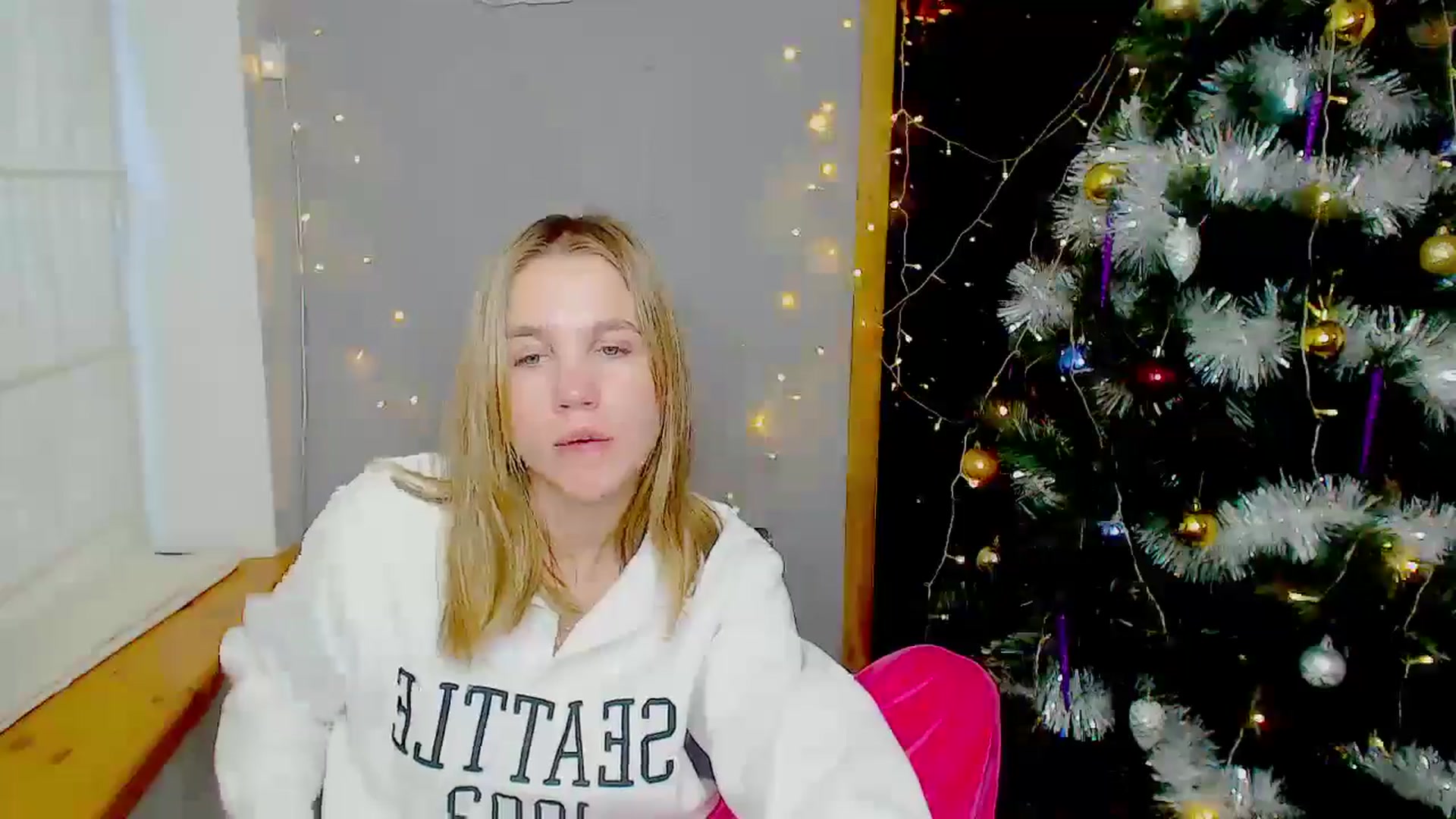 Gallery image thumbnail from Kate_Lewiss's myfreecams stream on, 01/05/2025, 12:04 image 12 of 20