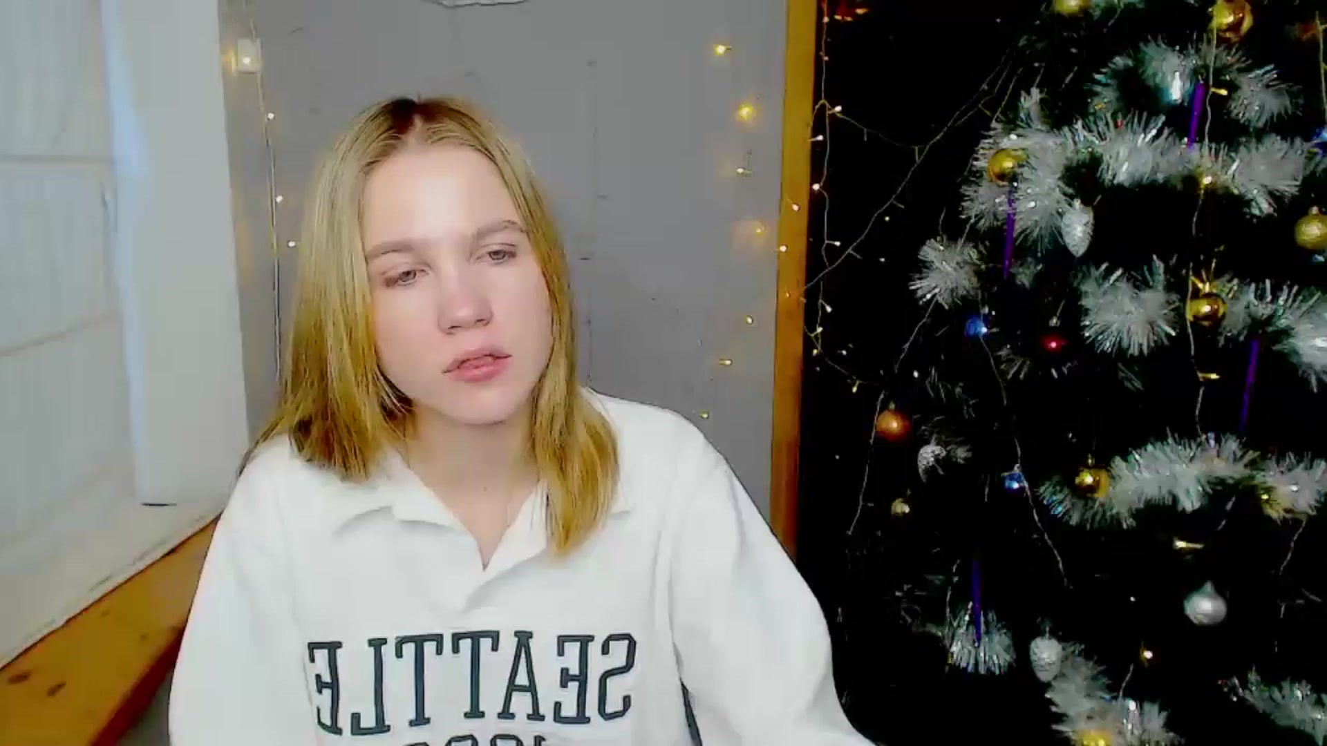 Gallery image thumbnail from Kate_Lewiss's myfreecams stream on, 01/05/2025, 12:04 image 1 of 20