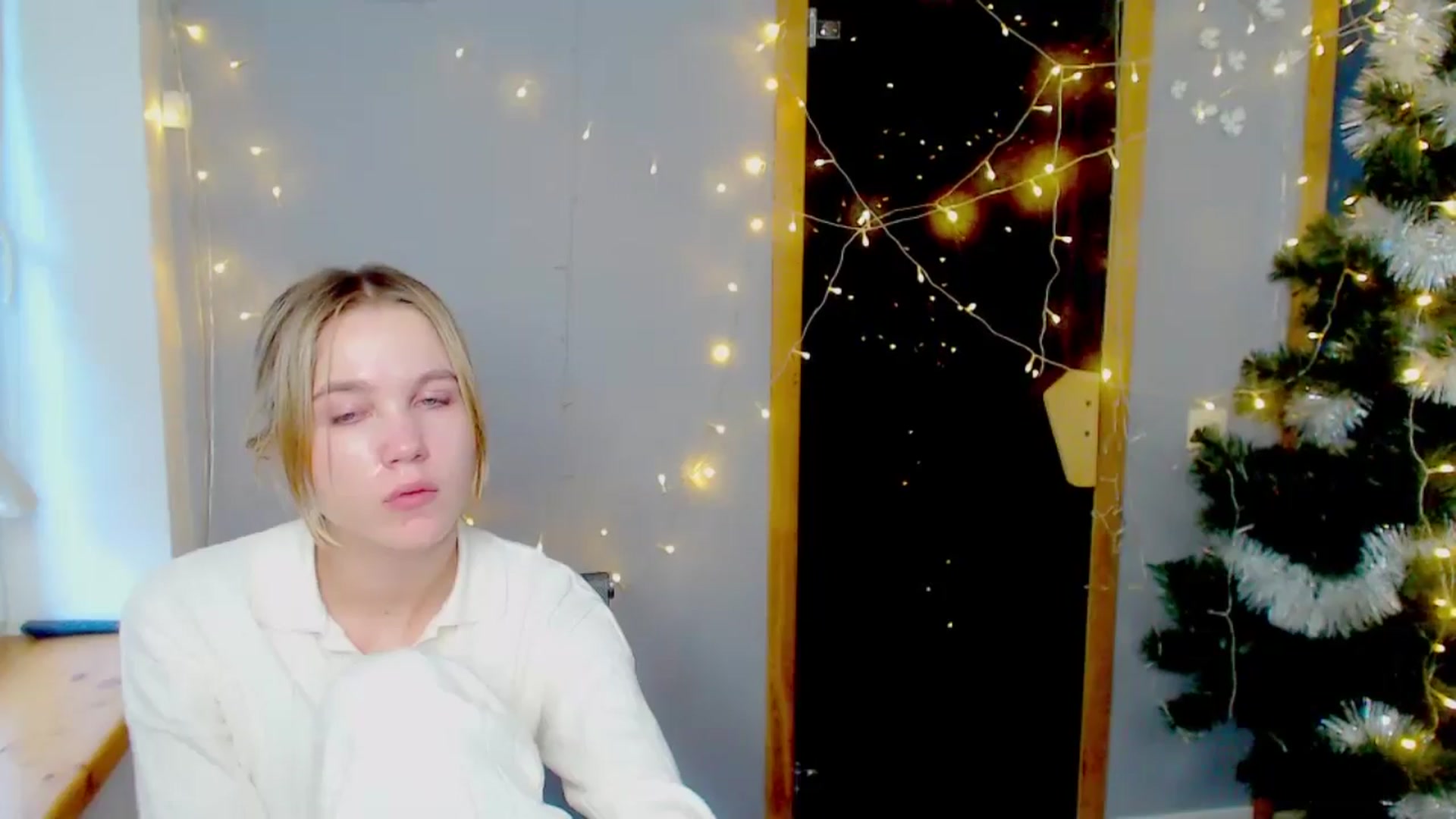 Gallery image thumbnail from Kate_Lewiss's myfreecams stream on, 01/09/2025, 11:28 image 20 of 20