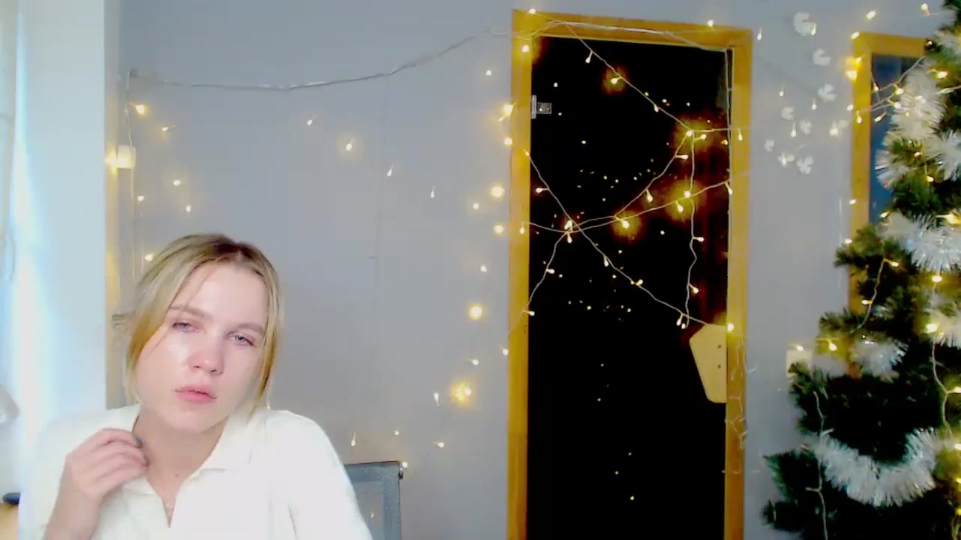 Gallery image thumbnail from Kate_Lewiss's myfreecams stream on, 01/09/2025, 11:28 image 9 of 20