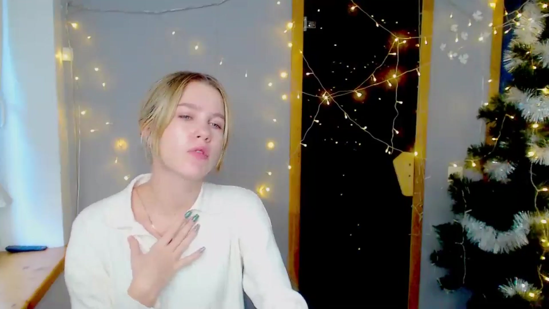 Gallery image thumbnail from Kate_Lewiss's myfreecams stream on, 01/09/2025, 11:28 image 5 of 20